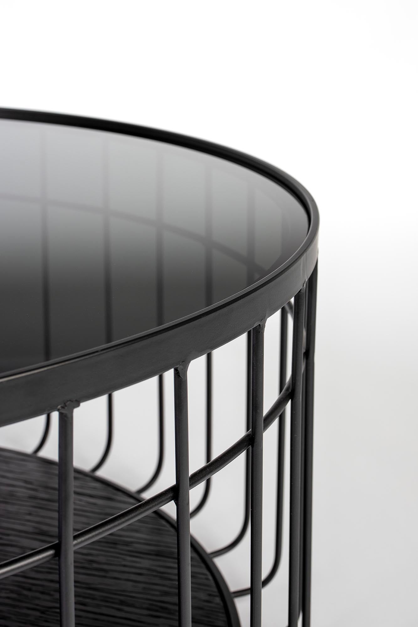 Moderner Beistelltisch LANCE von White Label Living: Hochwertige Materialien, vielseitig einsetzbar und pflegeleicht für jeden Wohnstil.