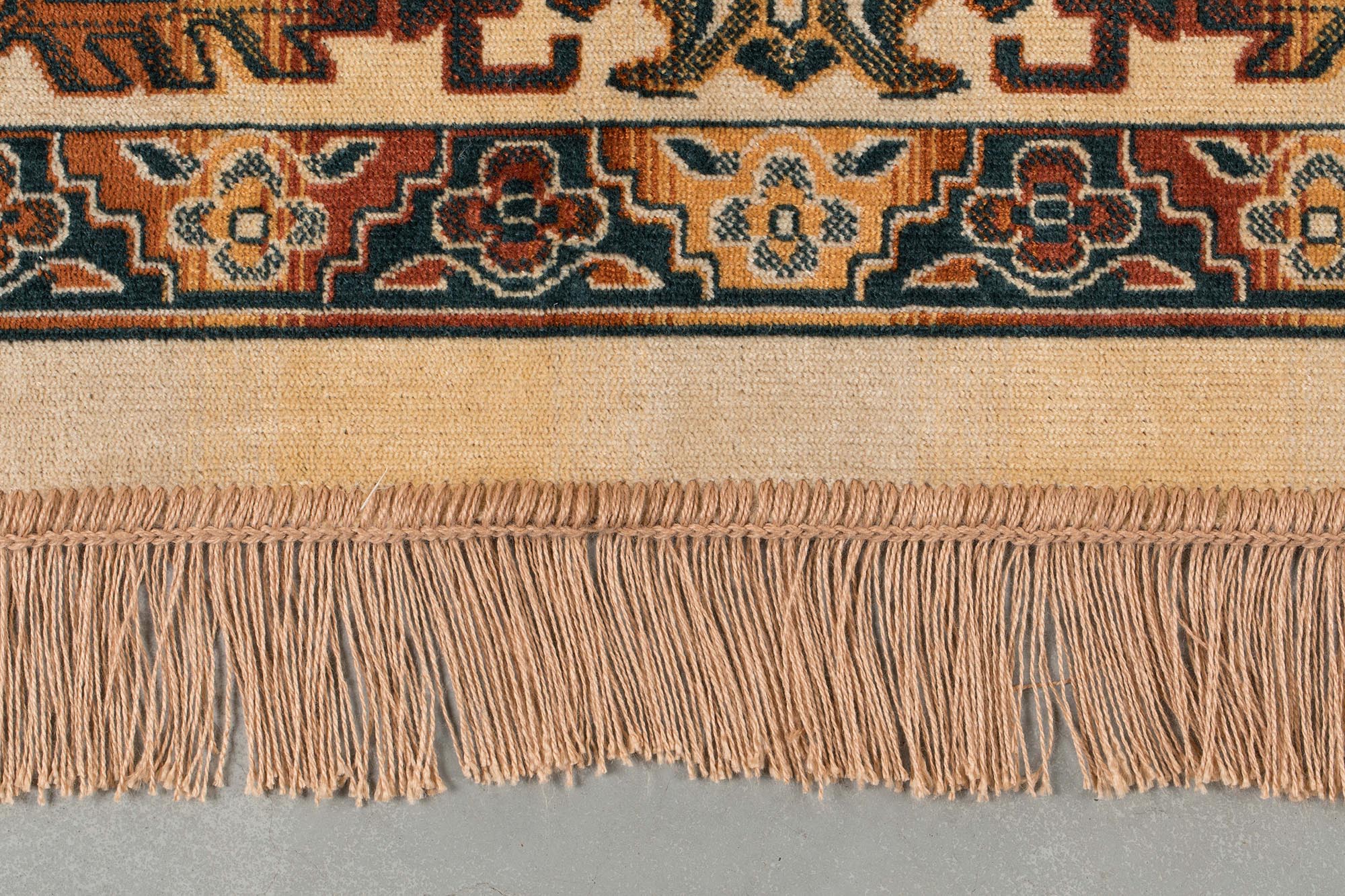 Teppich Raz von White Label Living: Eleganter, weicher Teppich mit stilvollem Muster, ideal für einladende Wohnräume.