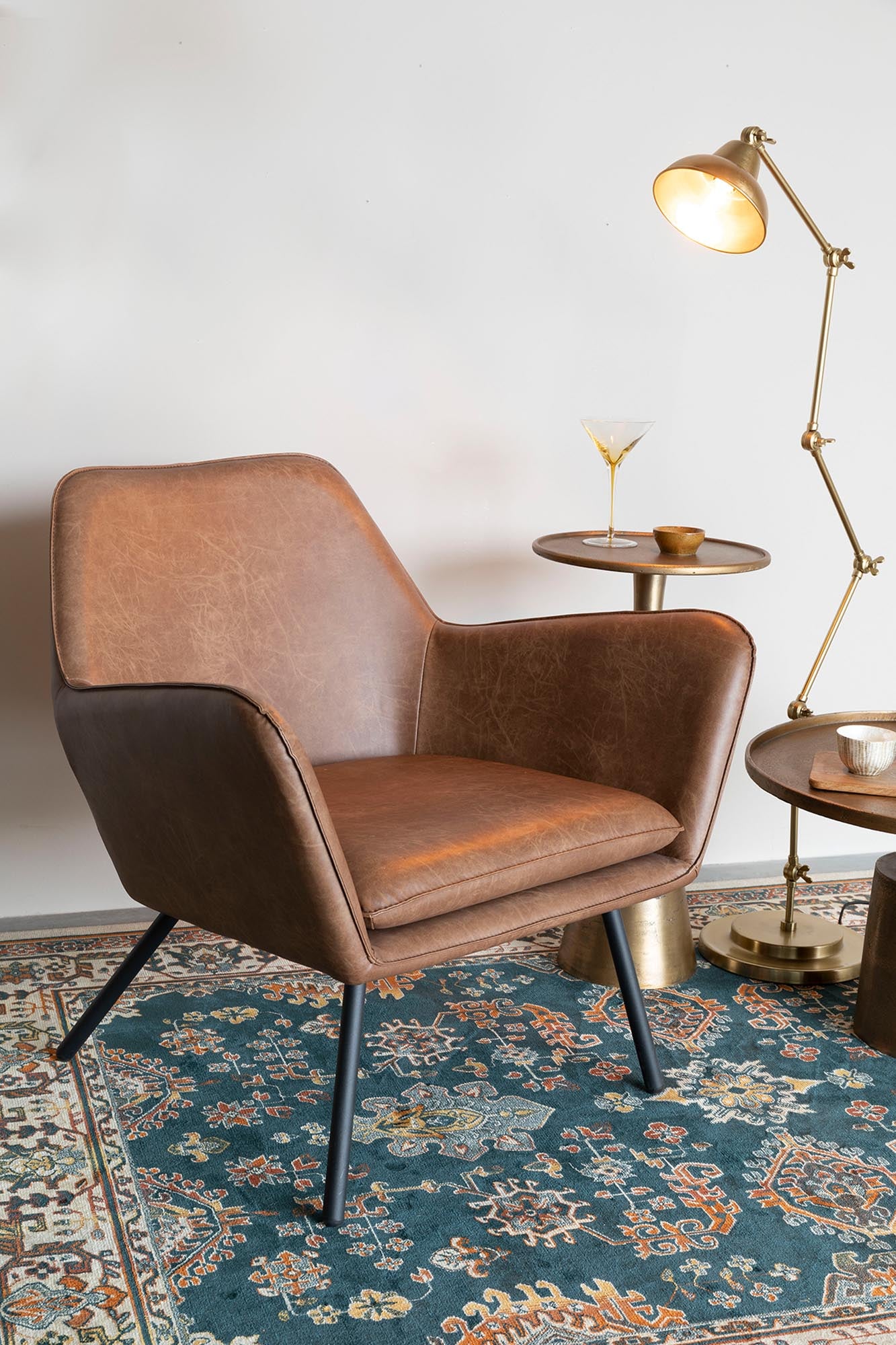 Der Teppich Raz von White Label Living vereint stilvolles Design mit Komfort und verleiht jedem Raum eine einladende Atmosphäre.