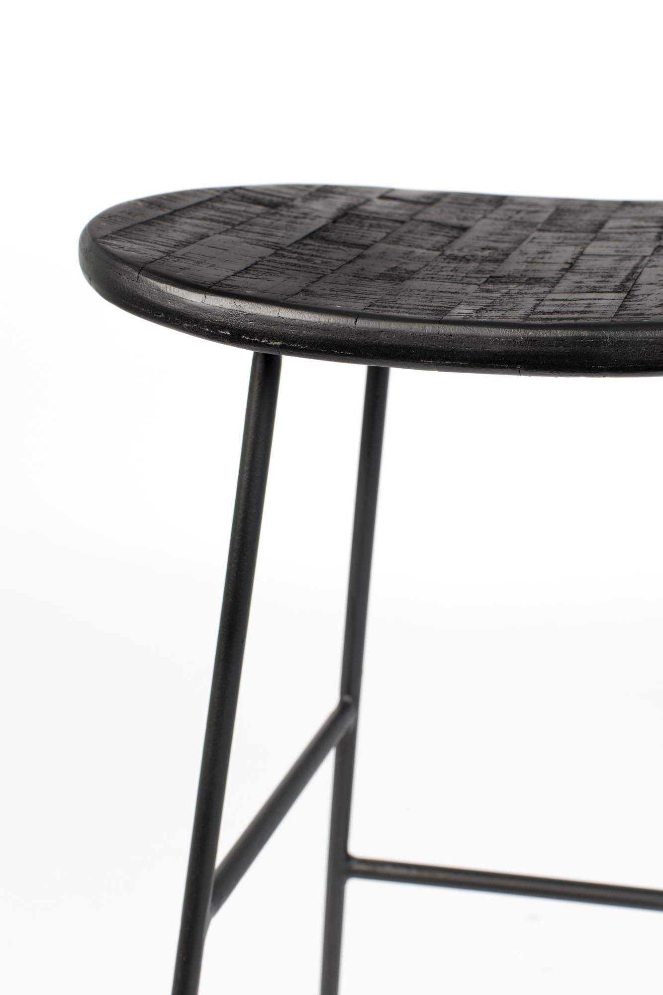 Eleganter Barstuhl TANGLE von White Label Living, komfortabel und langlebig. Perfekt für Ihre Küche oder Bar, in verschiedenen Farben erhältlich.