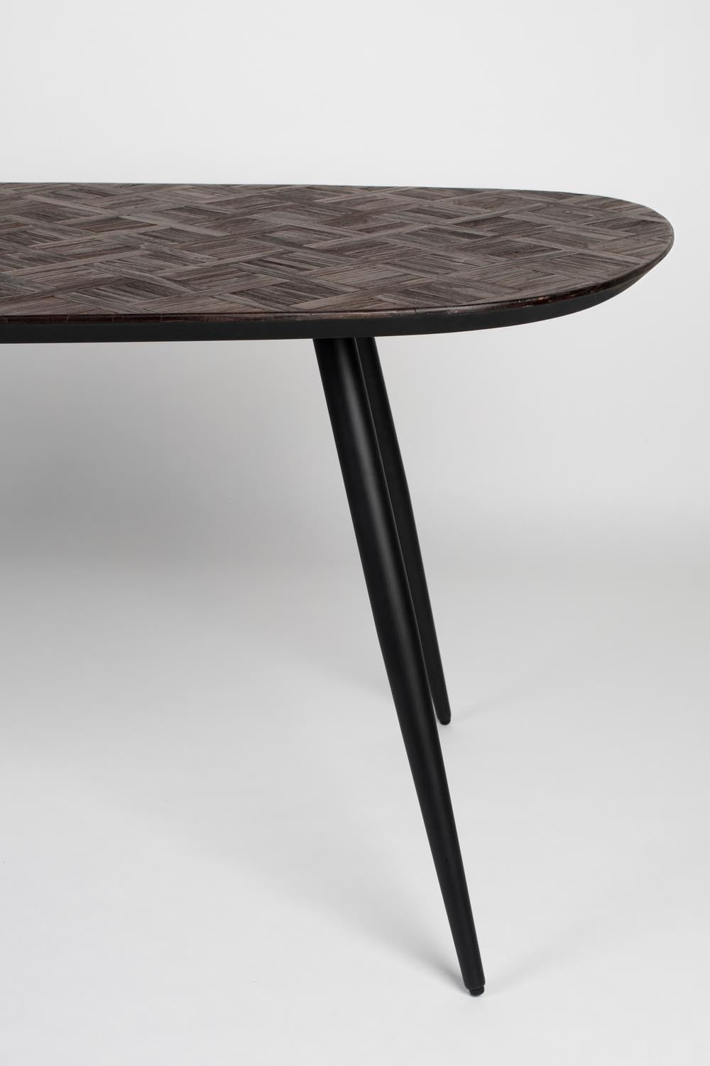 Stilvoller Webster Esstisch von White Label Living: Rechteckig, aus recyceltem Teakholz, mit stabilen Eisenbeinen für ein modernes Ambiente.