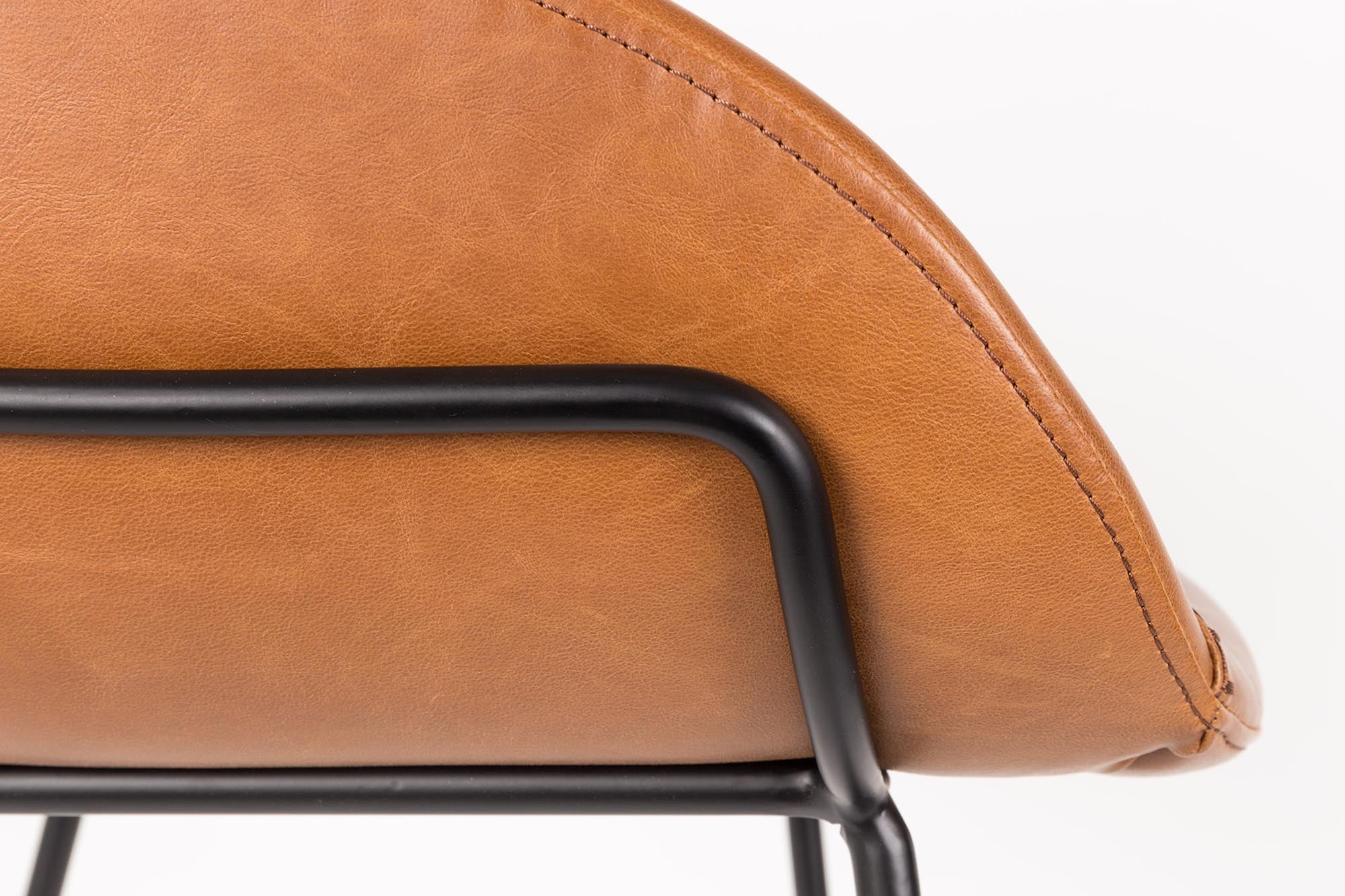 Eleganter Barstuhl Feston von Zuiver, der modernes Design und Komfort vereint – perfekt für stilvolle Küchen und Bars.