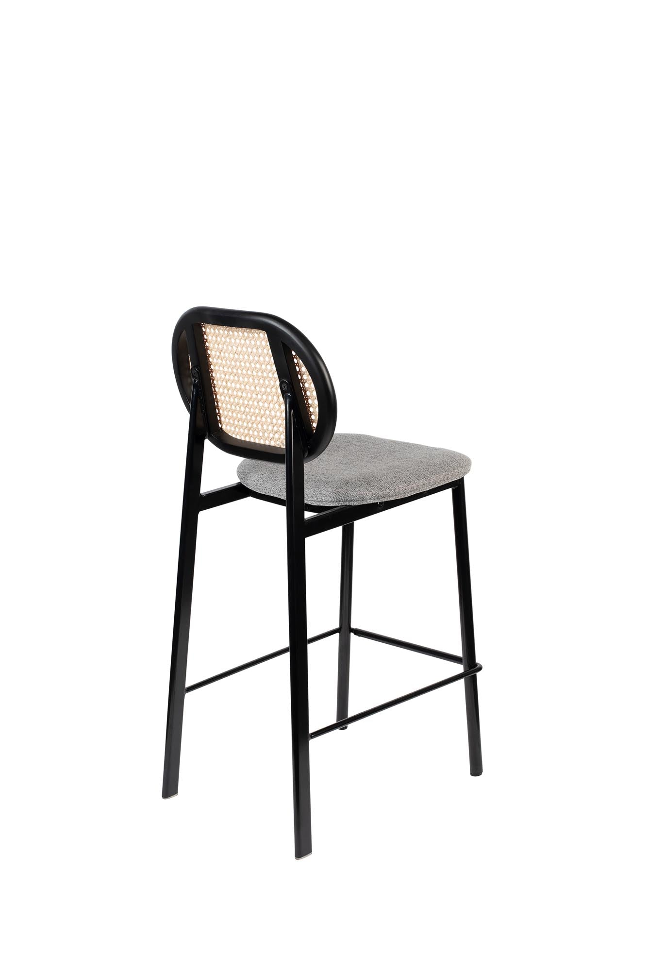 Stylischer Barstuhl Spike von Zuiver, der mit seinem modernen Look und bequemen Sitzkomfort jede Bar oder Küche aufwertet.
