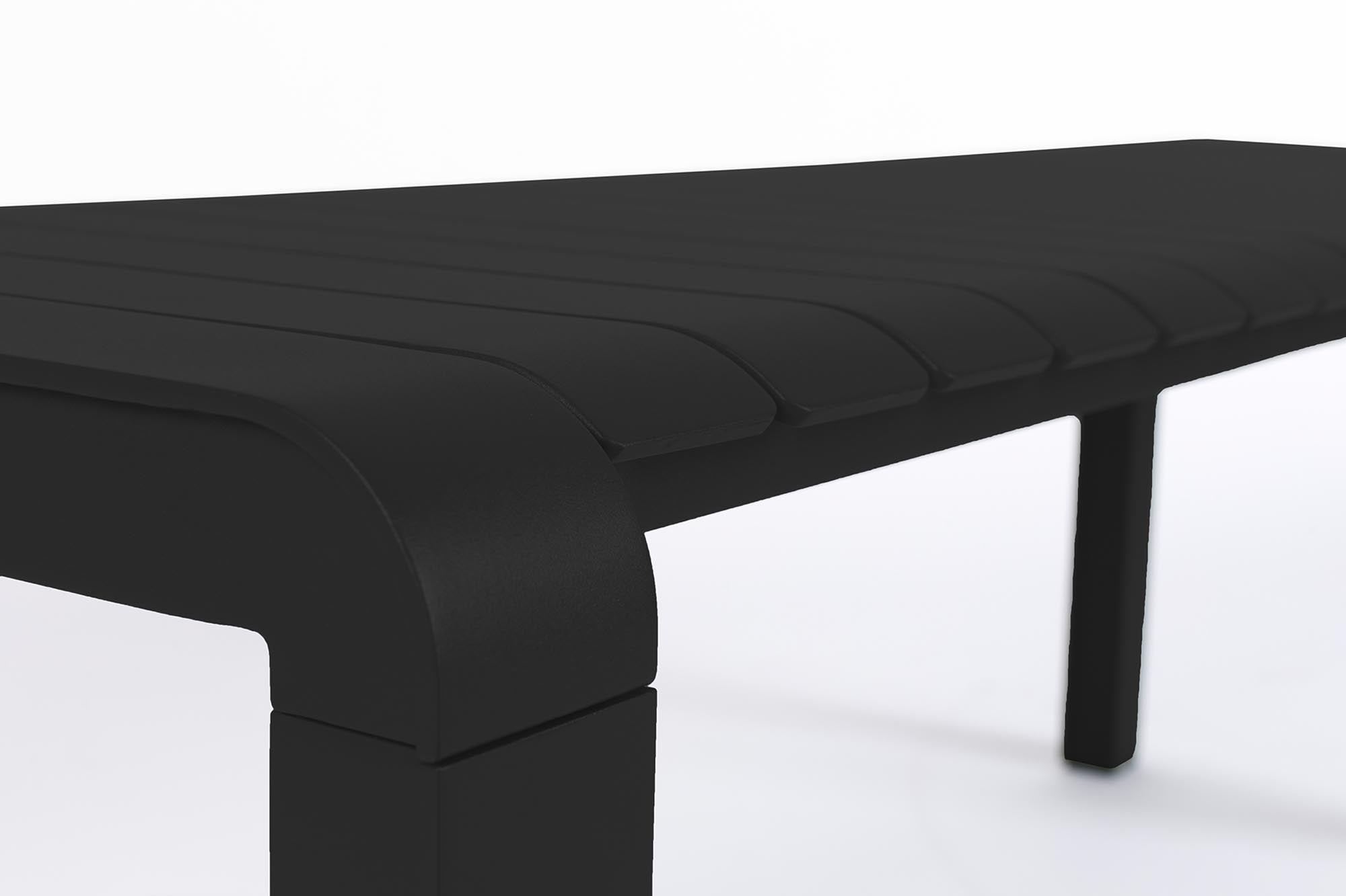 Elegante Gartenbank Vondel von Zuiver, aus langlebigem Aluminium, perfekt für gemütliche Momente im Garten oder auf der Terrasse.