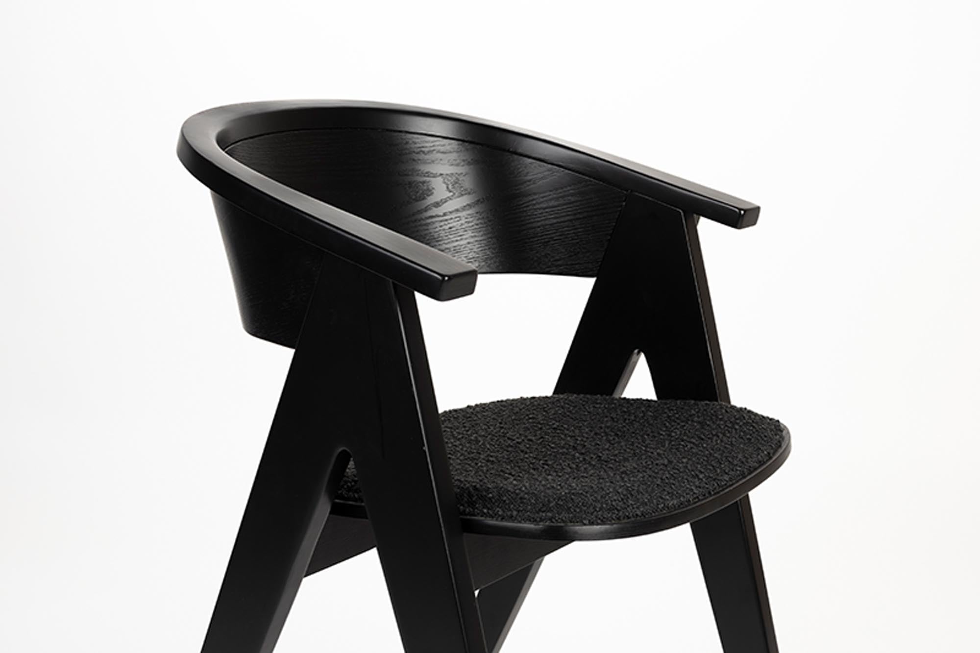 Erlebe den eleganten Ndsm Stuhl von Zuiver: Hochwertig, komfortabel und ideal für moderne sowie klassische Räume. Ein Must-Have für jeden Wohnstil!