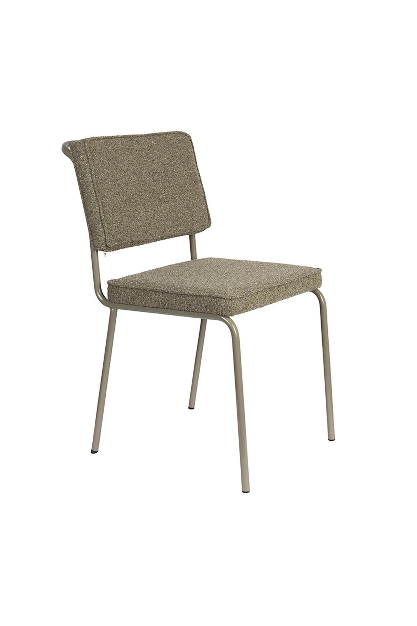 Eleganter Buddy Stuhl von Zuiver, der durch seine geschwungene Form und bequeme Polsterung besticht, perfekt für moderne Einrichtungsstile.