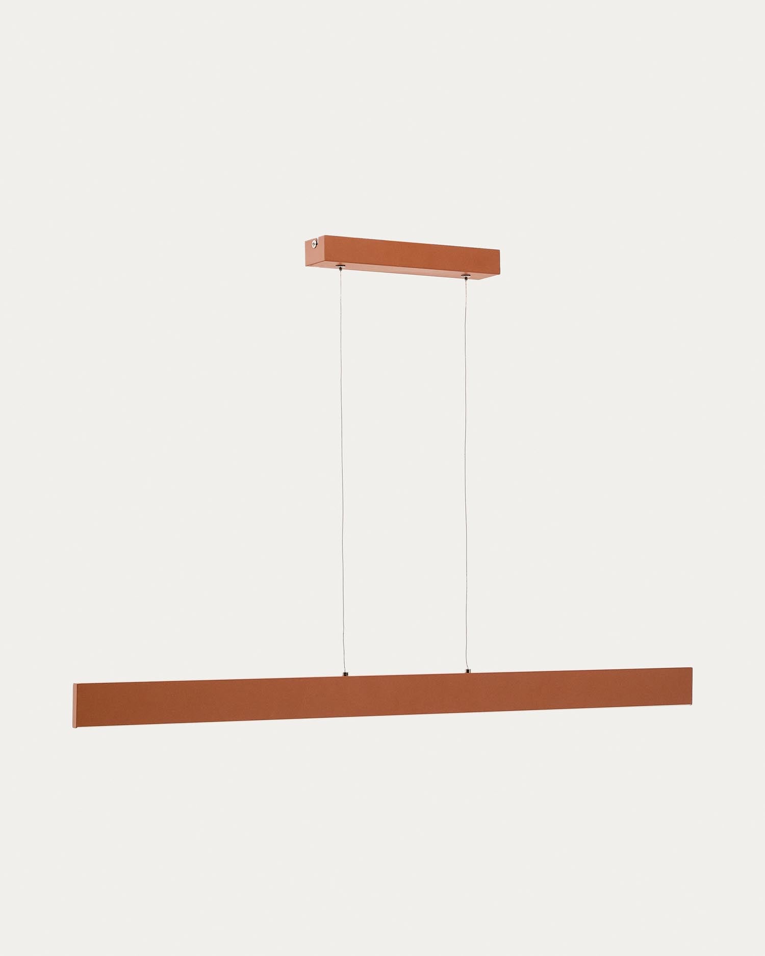 Pendelleuchte Boadella aus Aluminium mit terrakottafarbenem Finish in Terrakotta präsentiert im Onlineshop von KAQTU Design AG. Pendelleuchte ist von Kave Home