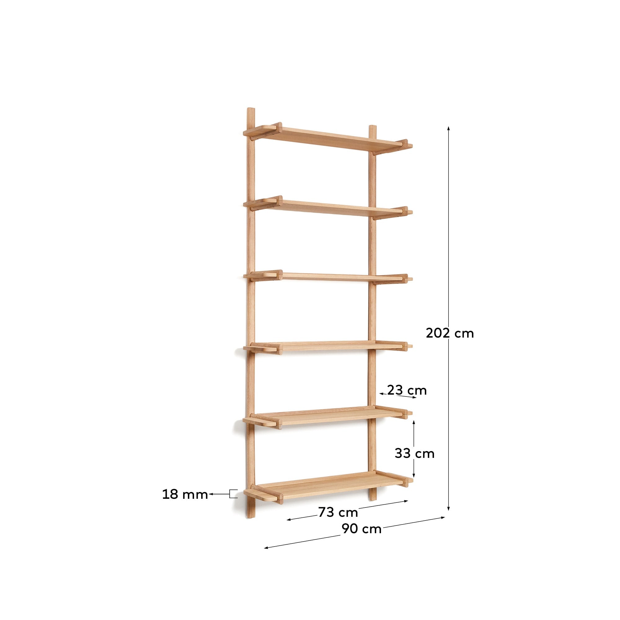 Das Sitra Regal von Kave Home bietet elegantes Design und flexible Nutzung. Sechs Regalbretter aus FSC-zertifiziertem Eichenholz für nachhaltigen Stauraum.