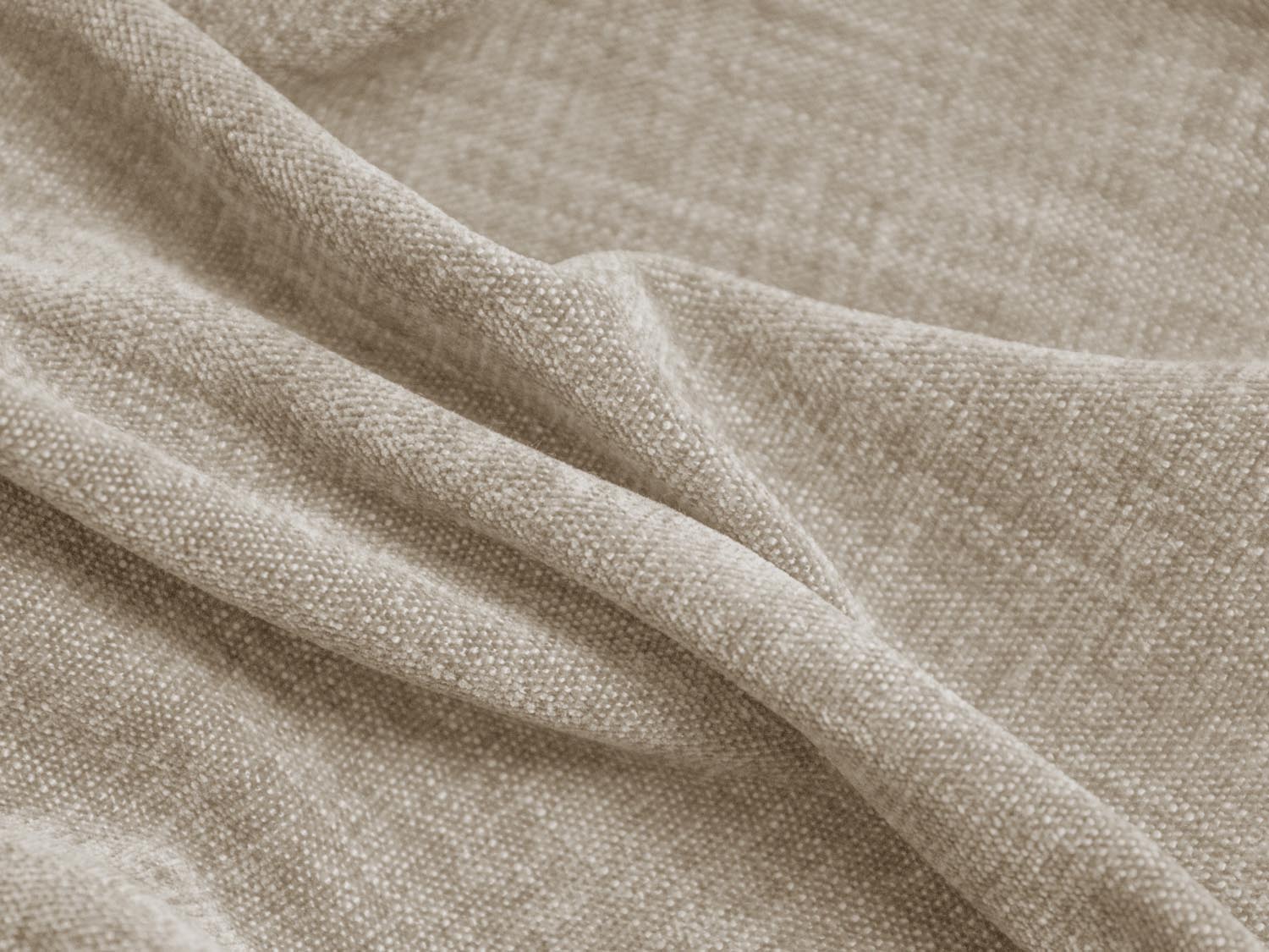 Modernes Martina 2-Sitzer Sofa in sanftem Beige, perfekt für gemütliche Wohnzimmer. Hochwertige Materialien und elegantes Design von Micadoni.