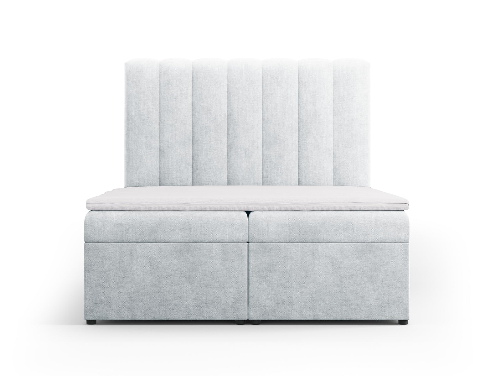 Elegantes Kelp Boxspringbett Set in zartem Hellgrau, bestehend aus Kopfteil, Boxspring, Matratze und Topper für erholsamen Schlaf.