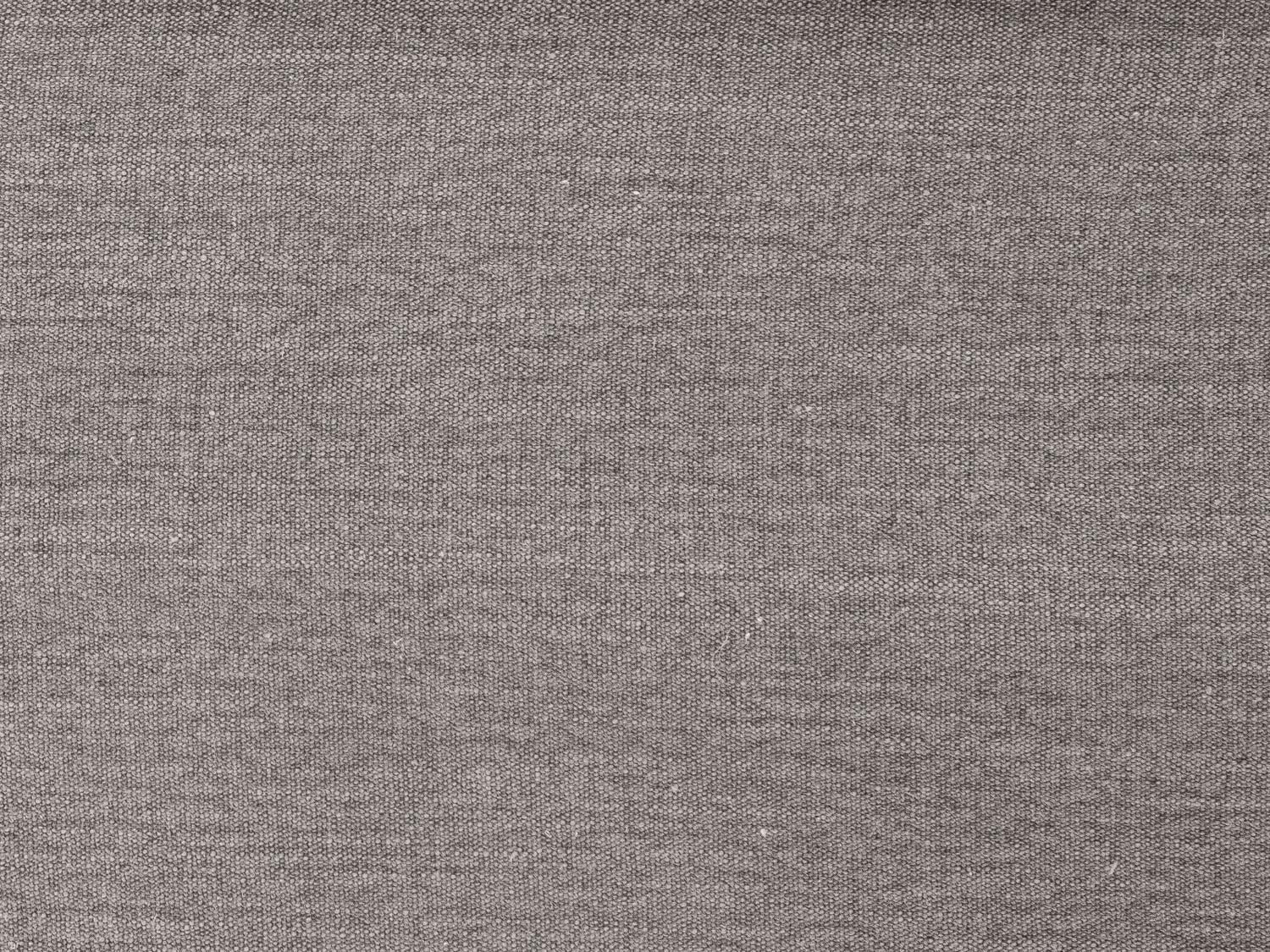Elegantes Jodie Sofa Cover in sanftem Grau, idealer Schutz für Ihr Sofa und stilvolle Bereicherung für jedes Wohnambiente.