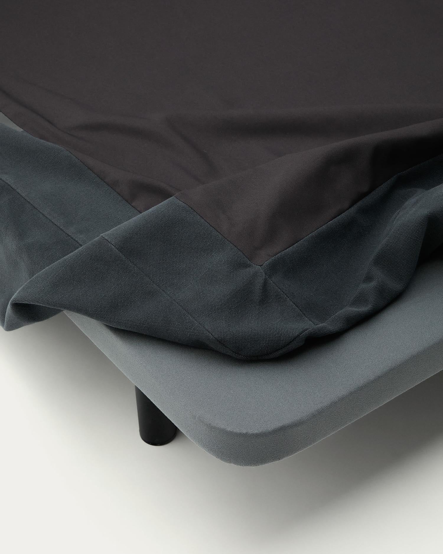 Elegantes Bett Jaira in anthrazitgrau, mit abnehmbarem Bezug aus Leinen und Baumwolle. Perfekt für 180x200 cm Matratzen und pflegeleicht.