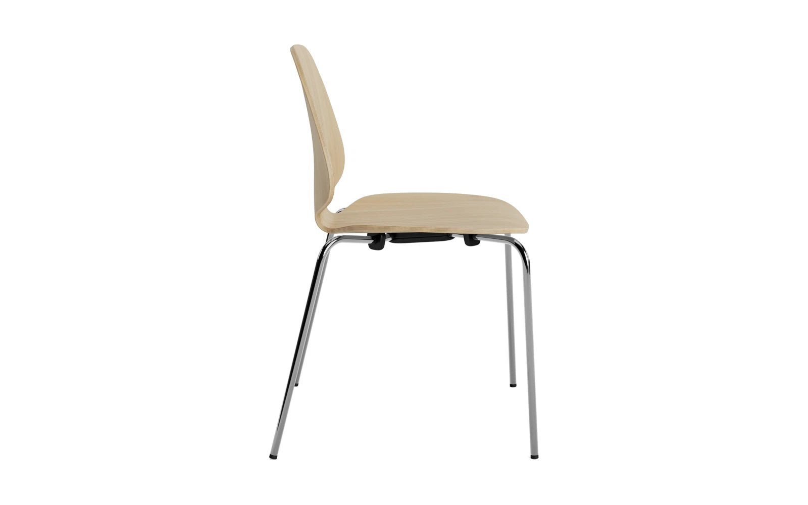 Entdecken Sie den My Chair Krom & Eiche von Normann Copenhagen – ein stilvoller Stuhl, der Funktionalität und zeitgemäße Ästhetik harmonisch verbindet.