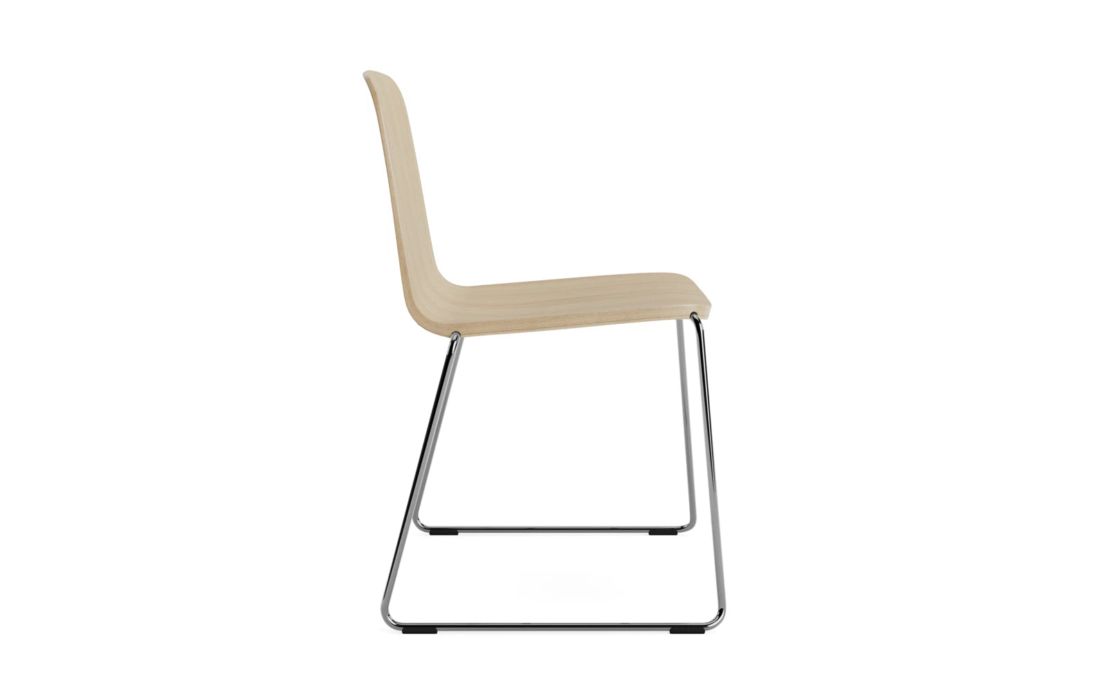 Eleganter Just Stuhl von Normann Copenhagen, der mit seinem minimalistischen Design und hochwertigen Materialien jedem Interieur einen Hauch von Stil verleiht.