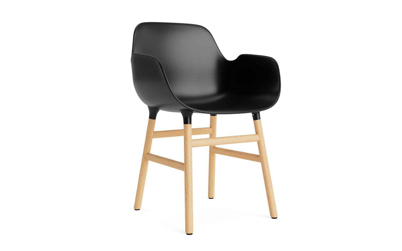 Eleganter Armlehnstuhl von Normann Copenhagen, der durch seine geschwungene Form und hochwertige Materialien besticht, perfekt für stilvolle Interiors.