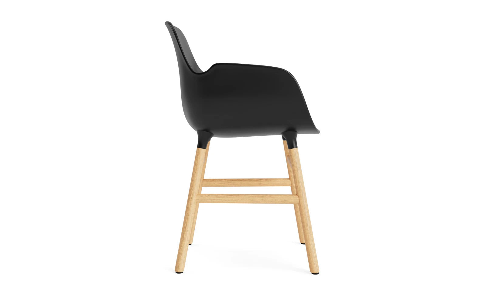 Stylischer Form Armlehnstuhl von Normann Copenhagen, perfekt für zeitgemäße Innenräume und gemütliche Entspannungsecken.
