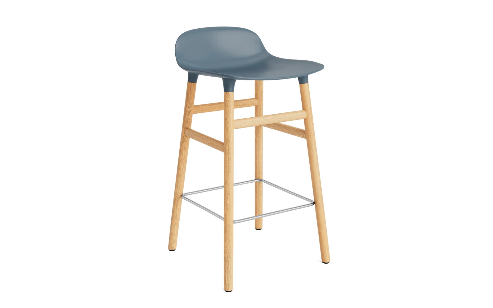Eleganter Form Barhocker von Normann Copenhagen, ideal für stilvolle Bars und Küchen, bietet Komfort und zeitgemäße Ästhetik.