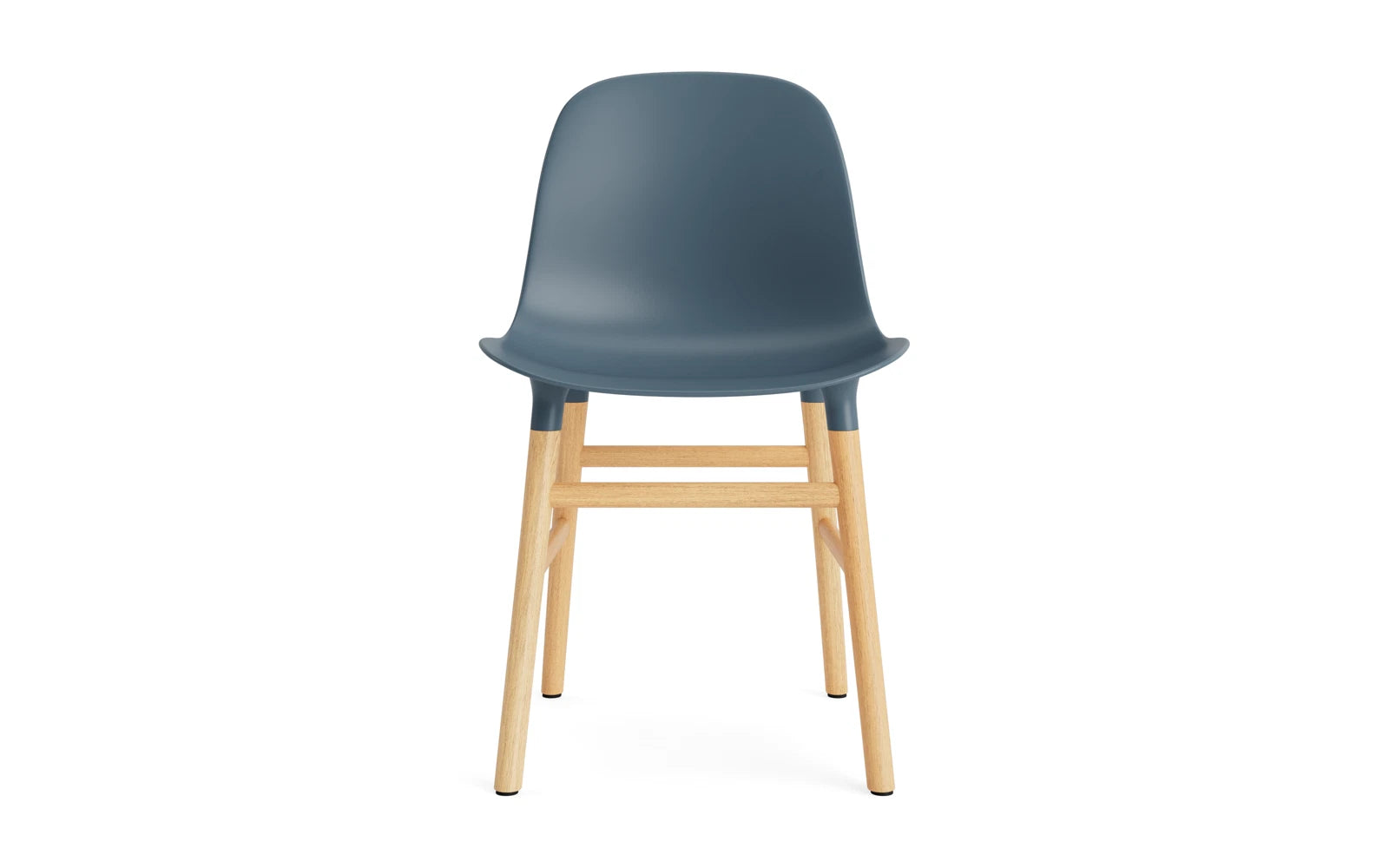 Stylischer Form Stuhl von Normann Copenhagen, der mit seiner einzigartigen Silhouette und zeitgemäßen Design Akzente in jedem Interieur setzt.