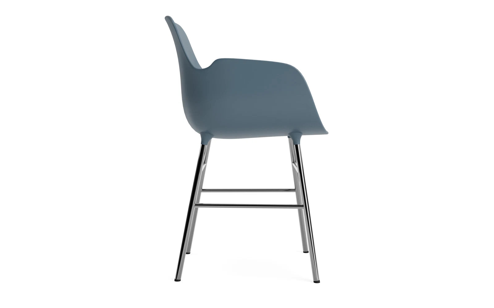 Der Form Armlehnstuhl von Normann Copenhagen besticht durch modernes skandinavisches Design und hervorragende Bequemlichkeit. Perfekt für jedes Zuhause.