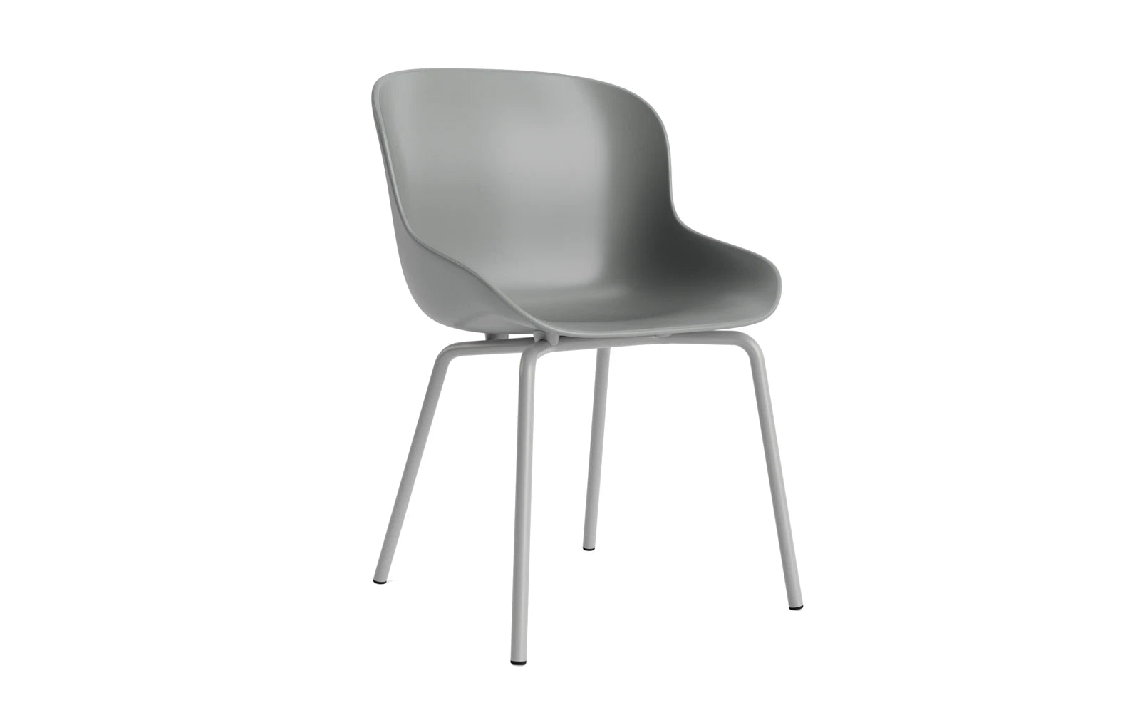 Der Hyg Stuhl von Normann Copenhagen: Sanfte Linien, umhüllende Konturen, inspiriert von dänischer Hygge für Gemütlichkeit und Wärme.