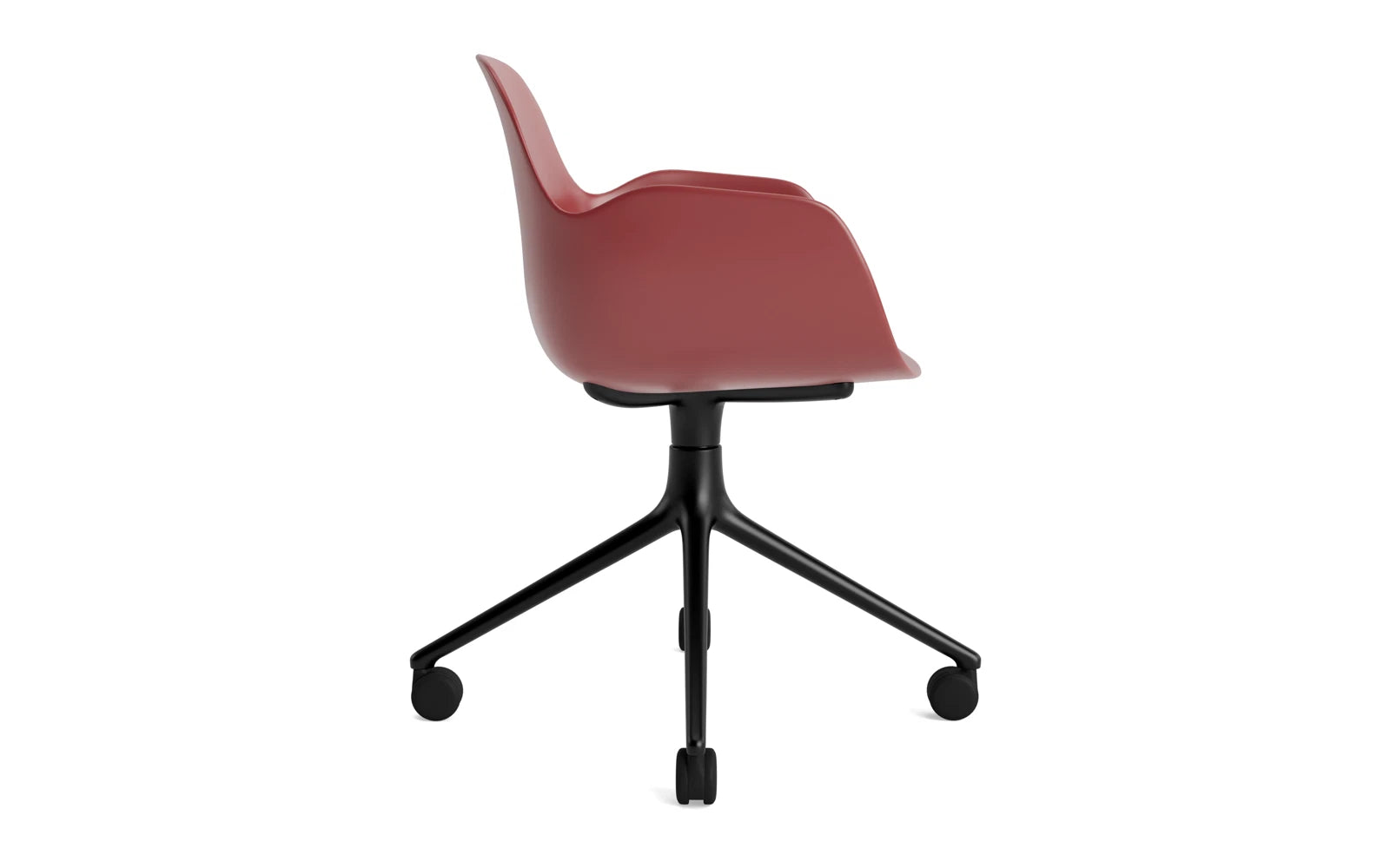 Moderner Form Drehstuhl 4W von Normann Copenhagen, gefertigt aus schwarzem Aluminium und rotem Stoff, perfekt für stilvolle Büros.