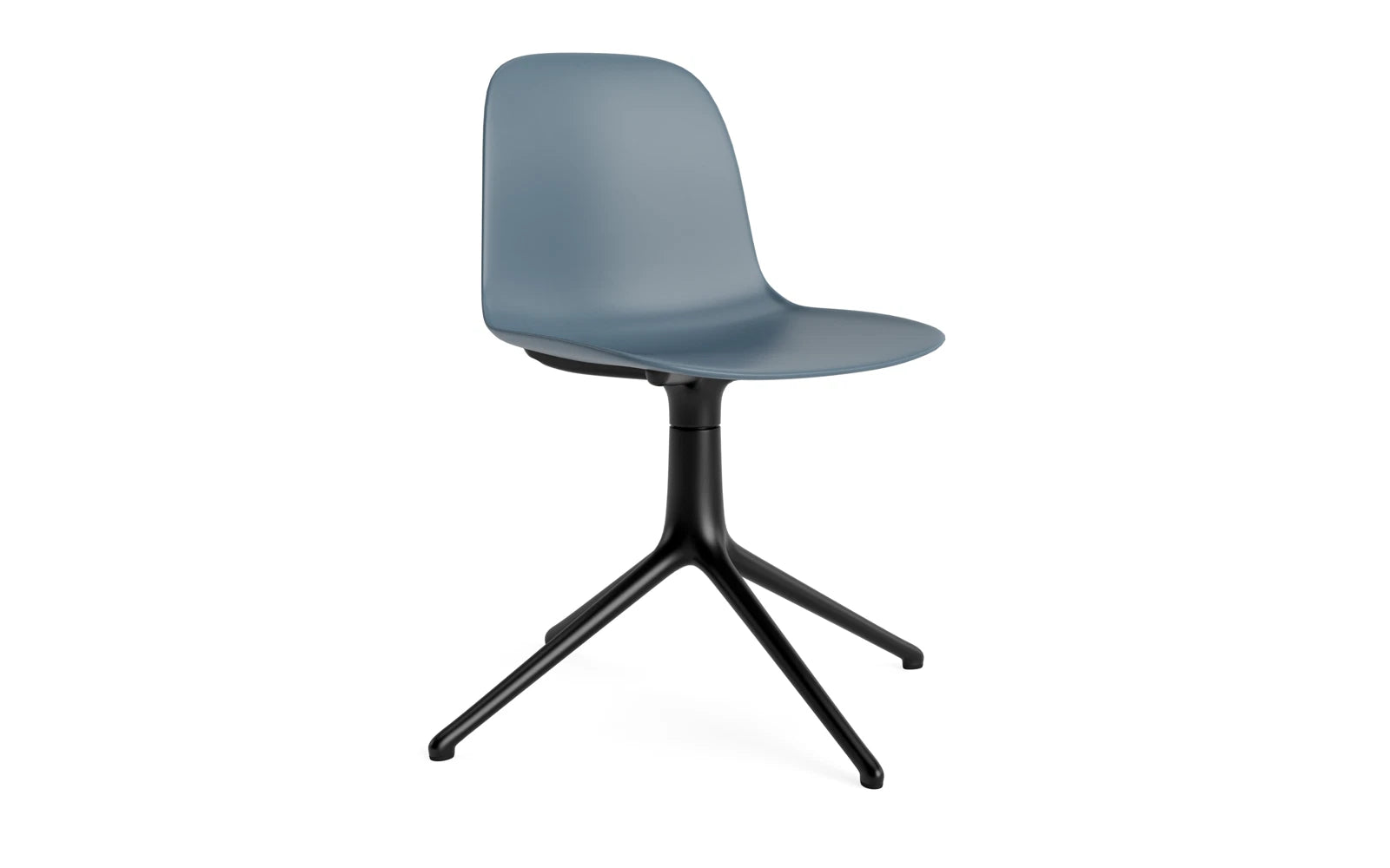 Bettsofa Aslak 140 von Innovation Living in Nordic Design mit Soft Spring Gestellbezug, ideal für modernes Wohnen.