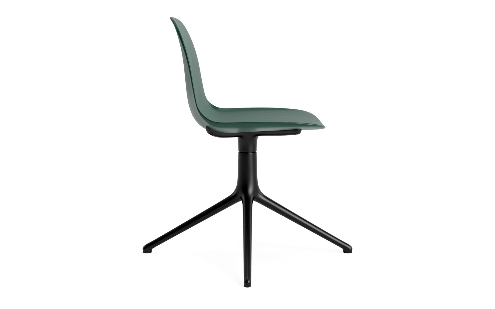 Eleganter Form Drehstuhl von Normann Copenhagen, ideal für kreative Büros, vereint Komfort und modernes Design in einem vielseitigen Möbelstück.