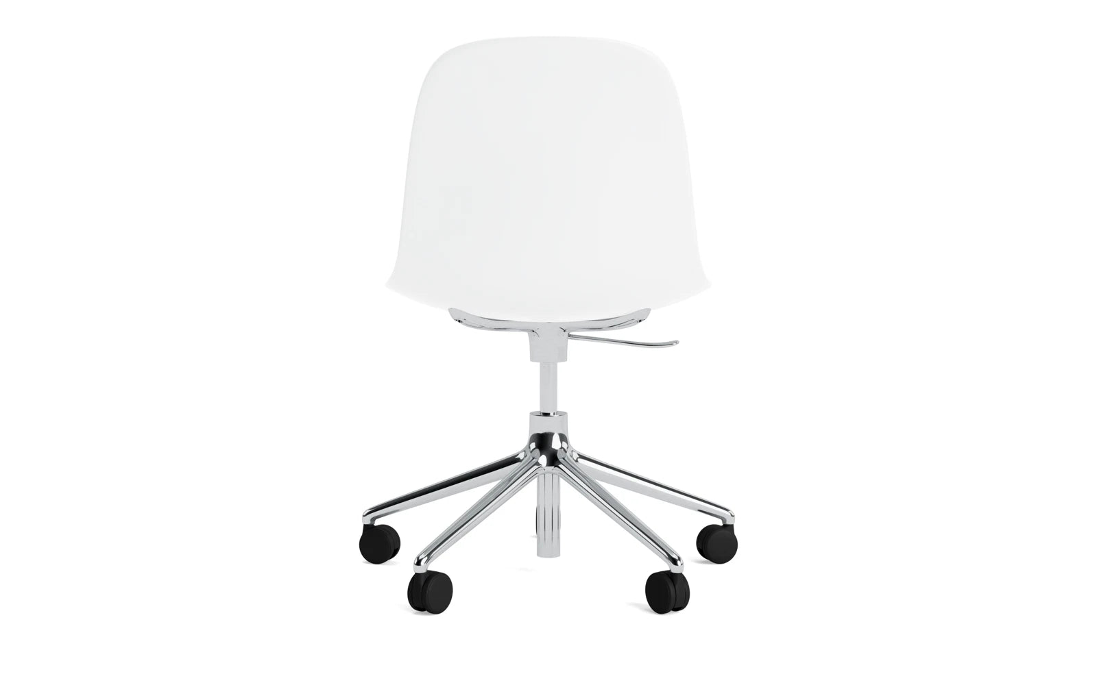 Eleganter Drehstuhl von Normann Copenhagen, ausgestattet mit einer komfortablen Schale und flexiblen Rollen, perfekt für modernes Arbeiten.