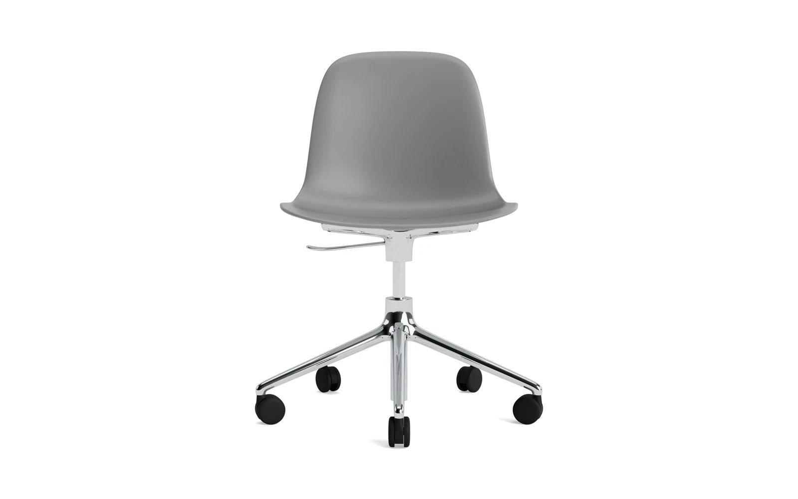 Moderner Drehstuhl mit Rollen von Normann Copenhagen, ideal für stilvolle Büros, bietet hohen Sitzkomfort und ansprechendes Design.
