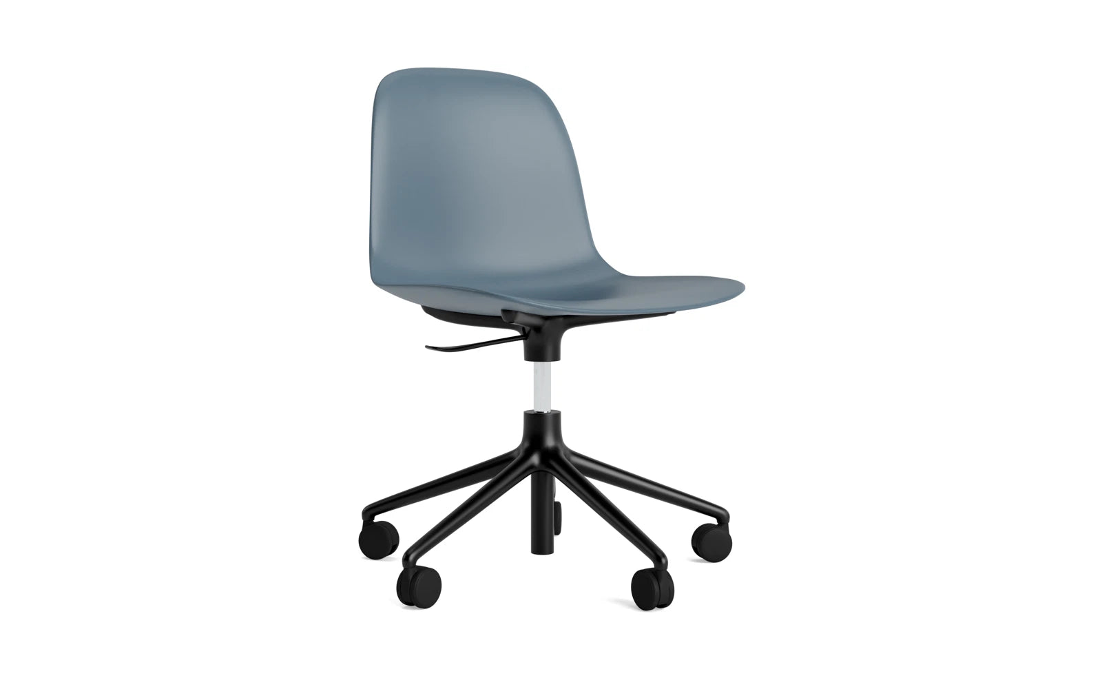 Moderner Dreh-Schalenstuhl mit Rollen von Normann Copenhagen, perfekt für kreative Büros und komfortables Arbeiten.