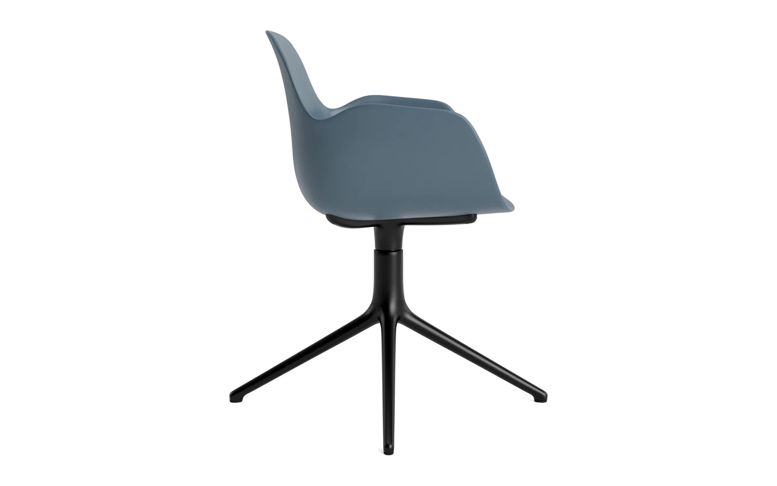 Moderner Form Drehstuhl mit Armlehnen von Normann Copenhagen, perfekt für kreative Büros und Esszimmer, bietet hohen Sitzkomfort und ansprechendes Design.