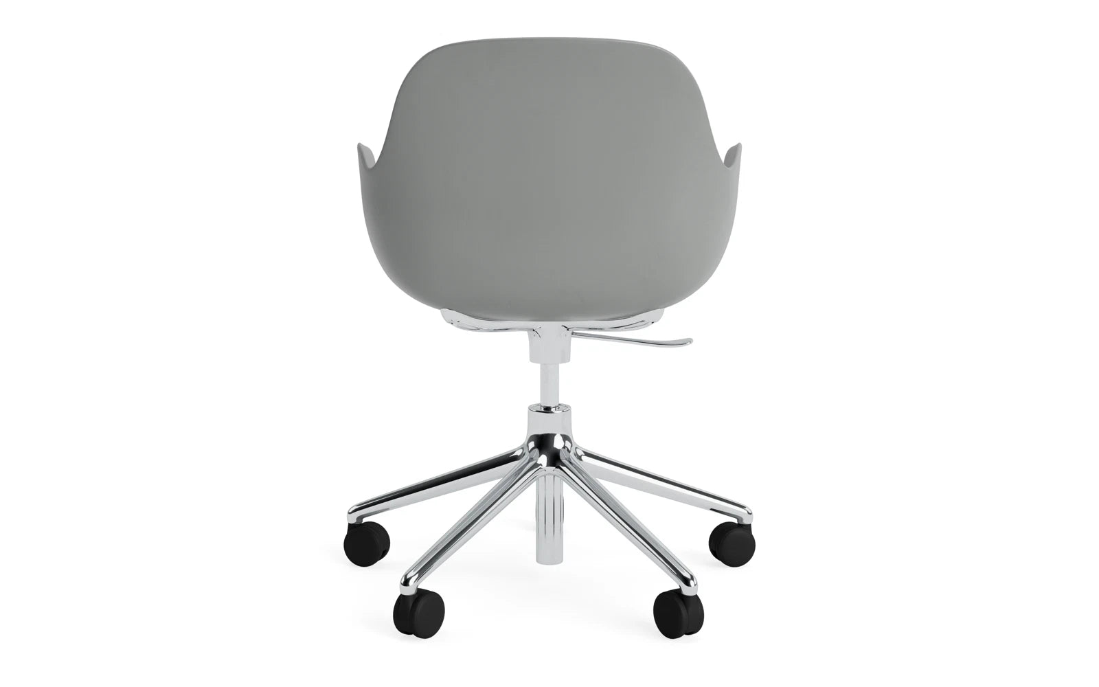 Moderner Bürostuhl mit Armlehnen und Rollen von Normann Copenhagen, perfekt für ergonomisches Sitzen und zeitgemäßes Design im Büro.