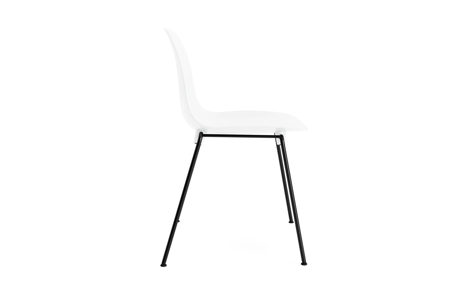 Eleganter Form Stapelstuhl von Normann Copenhagen, ideal für stilvolle Innenräume, kombiniert Komfort und modernes Design.