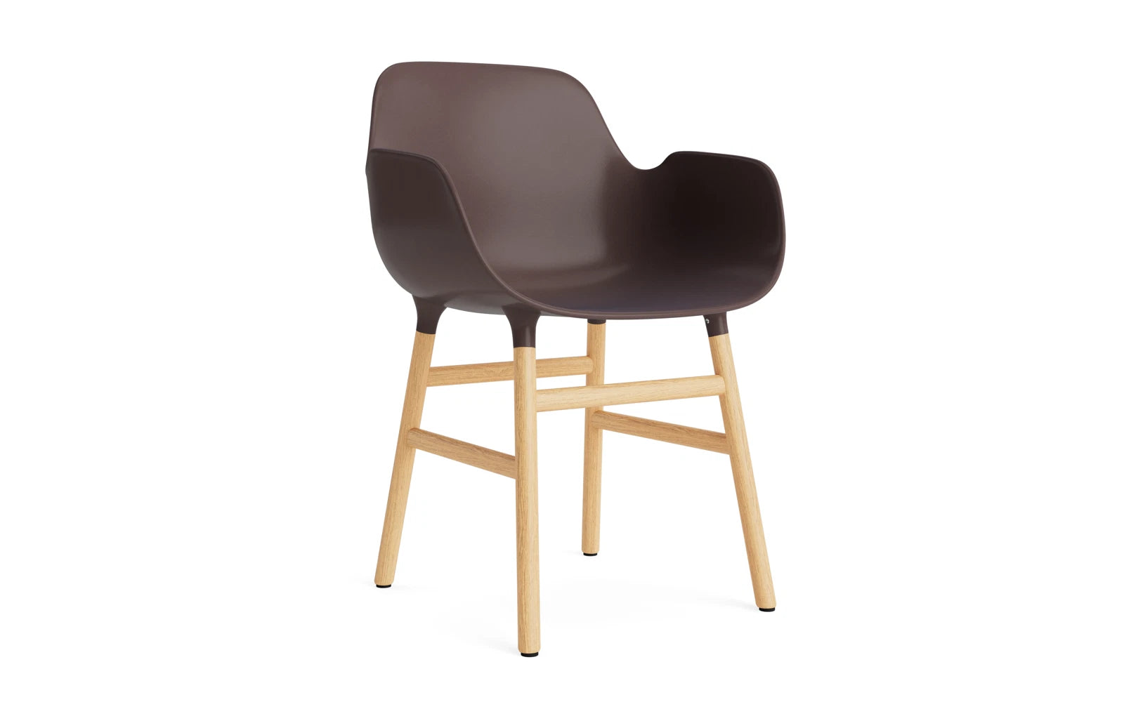 Form Lehnstuhl Eiche Braun in  präsentiert im Onlineshop von KAQTU Design AG. Stuhl mit Armlehne ist von Normann Copenhagen