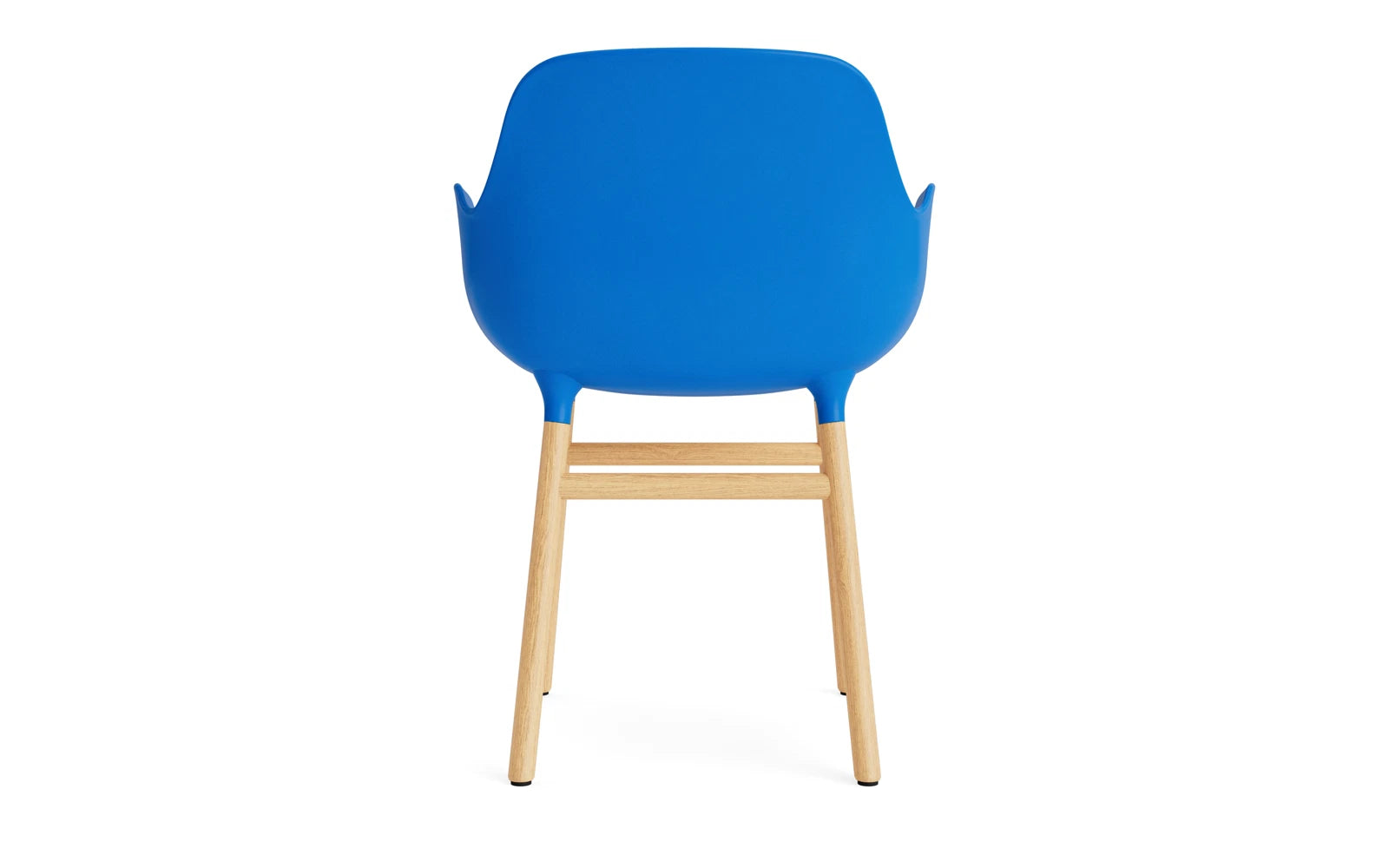 Moderner Lehnstuhl in lebhaftem Blau, aus hochwertiger Eiche, perfekt für einladende und stilvolle Innenräume.