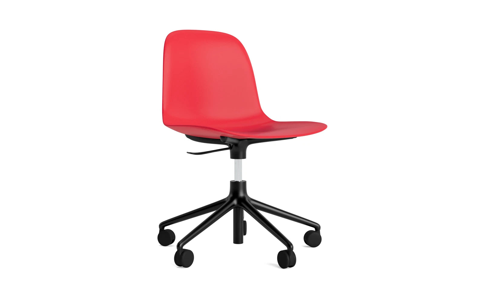 Form Drehstuhl mit Rollen Leuchtendes Rot/schwarzes Aluminium in  präsentiert im Onlineshop von KAQTU Design AG. Drehstuhl ist von Normann Copenhagen