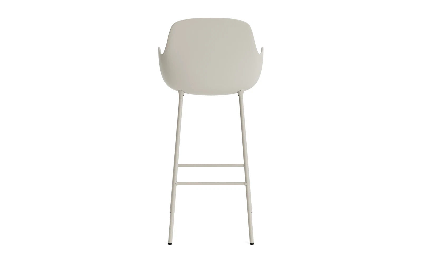 Erleben Sie den Form Barstuhl mit Armlehne von Normann Copenhagen. Mit 75 cm Höhe und elegantem hellgrau bietet er zeitloses Design und optimalen Komfort.