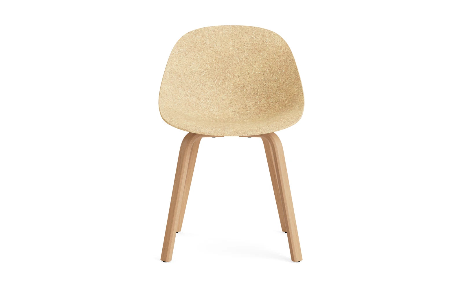 Entdecken Sie den eleganten Mat Stuhl aus Buchenholz von Normann Copenhagen – stilvoll, nachhaltig und perfekt für jedes Zuhause.