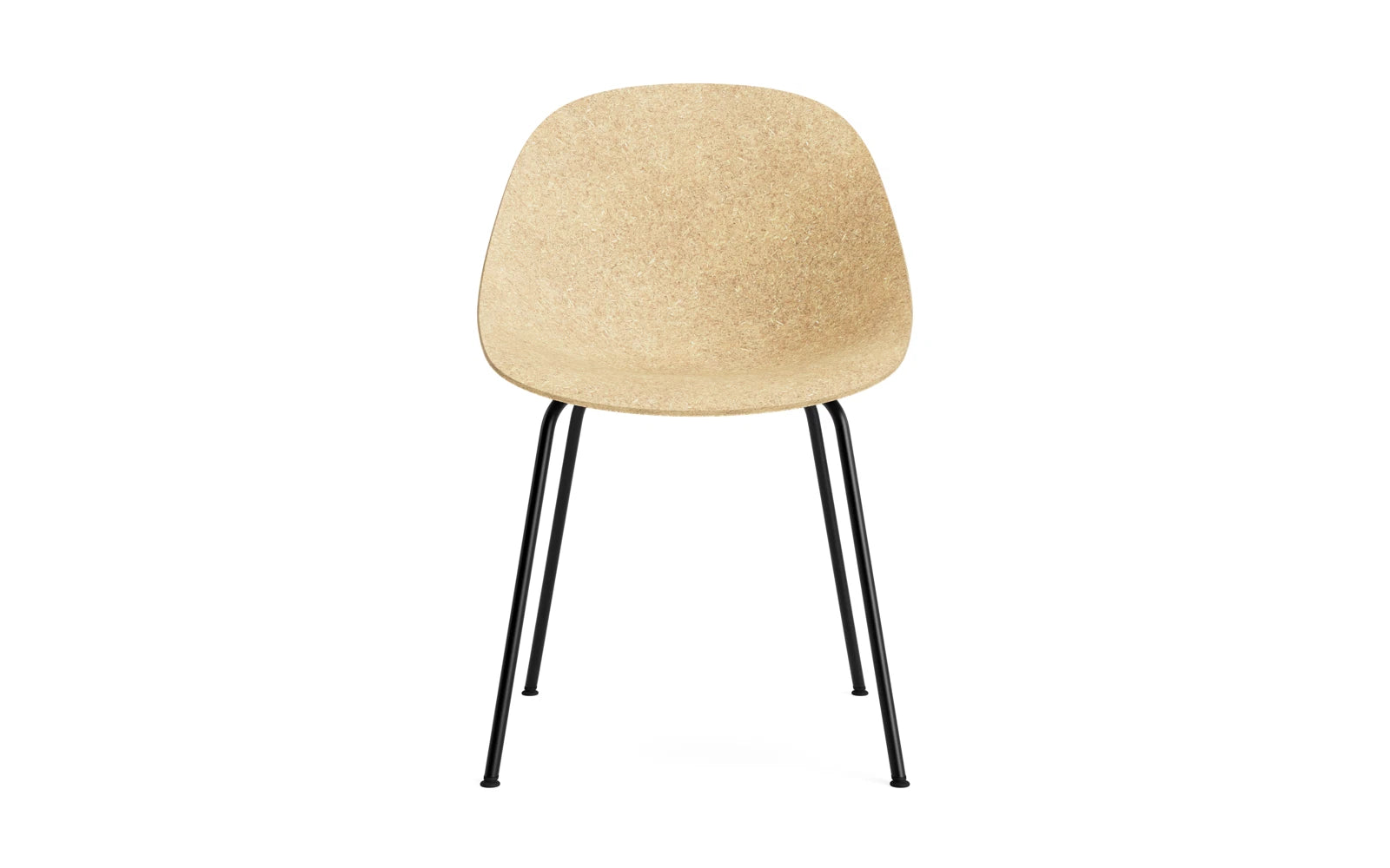 Entdecken Sie den Mat Stuhl von Normann Copenhagen: Stilvolles Design aus robustem schwarzem Stahl und nachhaltigem Hanf, perfekt für moderne Wohnräume.