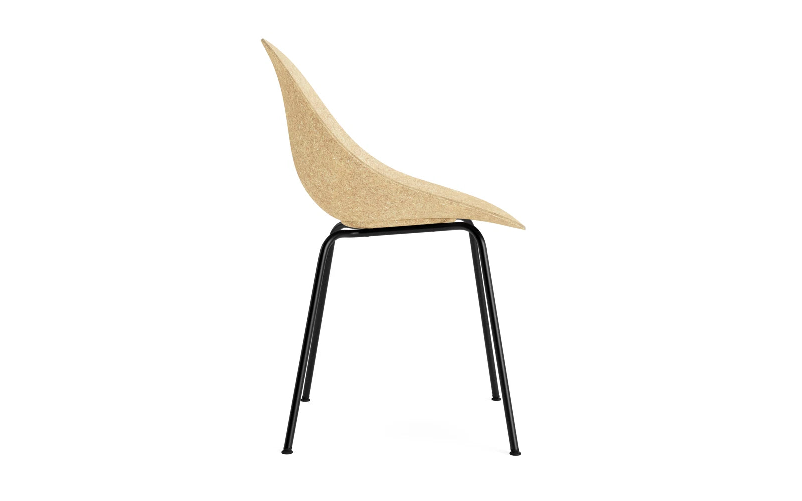 Moderner Mat Stuhl von Normann Copenhagen, kombiniert schwarzes Stahlgestell mit nachhaltigem Hanf, perfekt für stilvolle Wohnräume.
