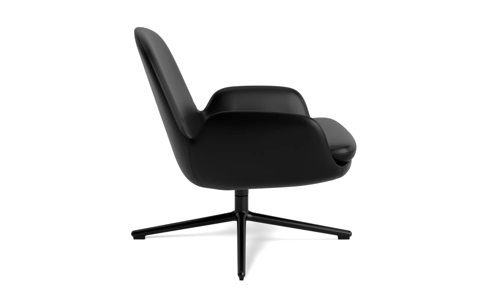Eleganter Era Lounge-Sessel mit niedrigem Drehgestell aus schwarzem Aluminium und feinem Ultra Leder, ideal für stilvolle Wohnräume.