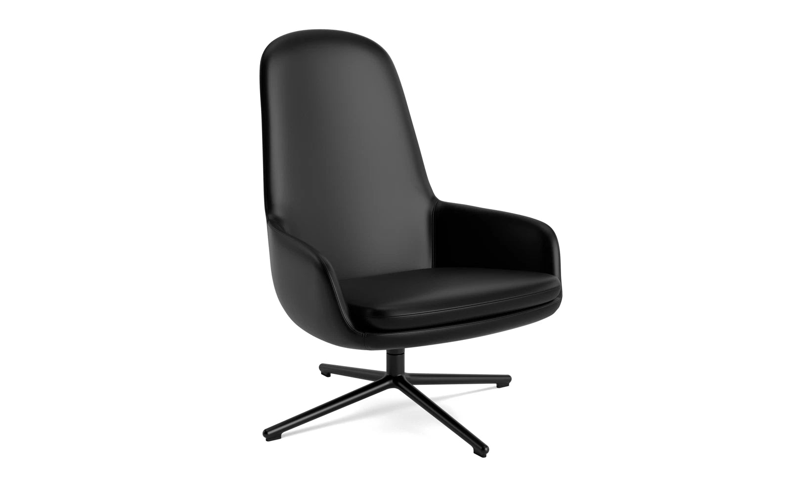 Eleganter Era Lounge-Sessel von Normann Copenhagen mit drehbarem Gestell aus schwarzem Aluminium, ideal für modernes Wohnen.