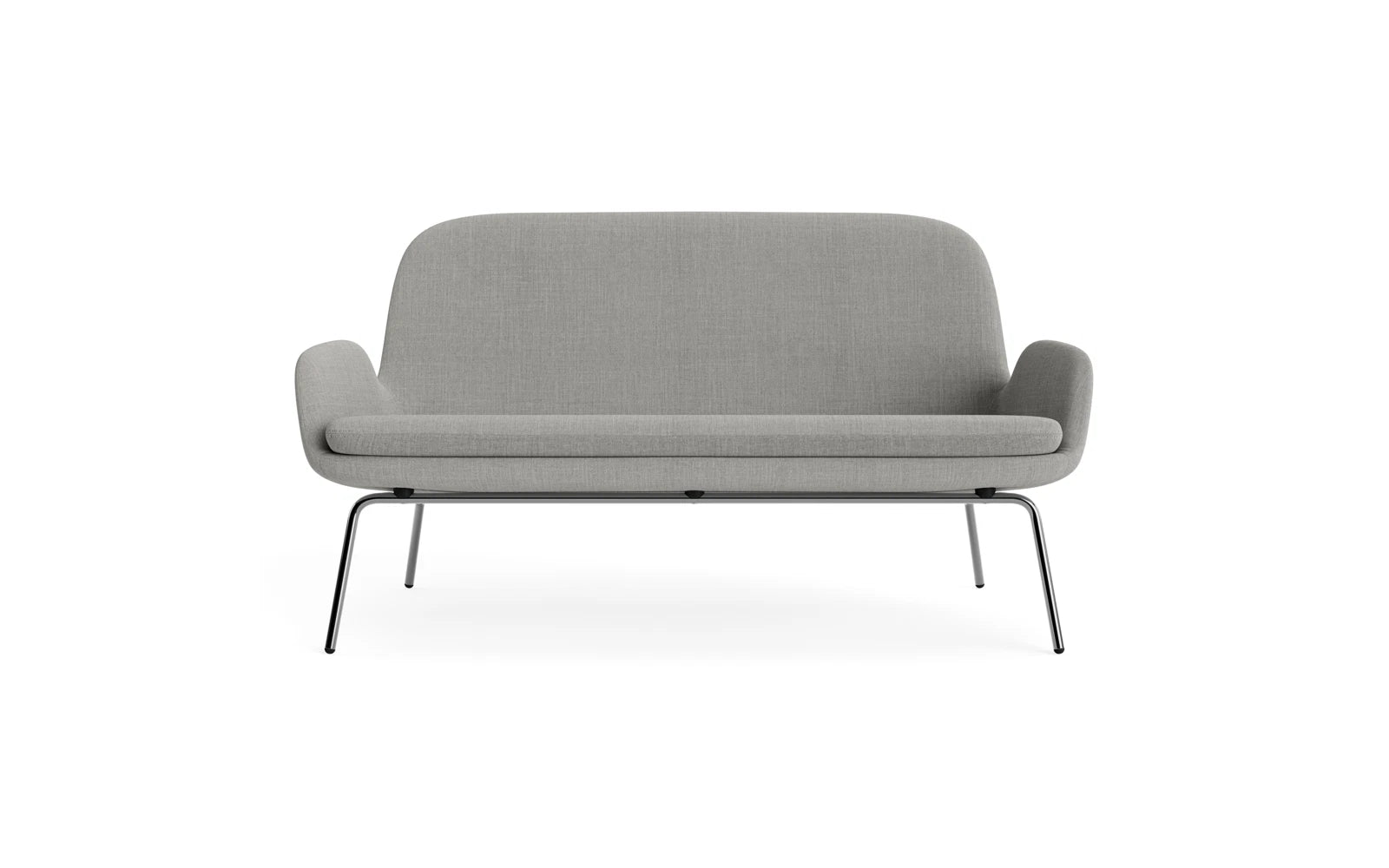 Das Era Sofa Chrom Remix von Normann Copenhagen vereint modernes Design mit hochwertiger Verarbeitung und bietet Platz für entspannte Stunden.