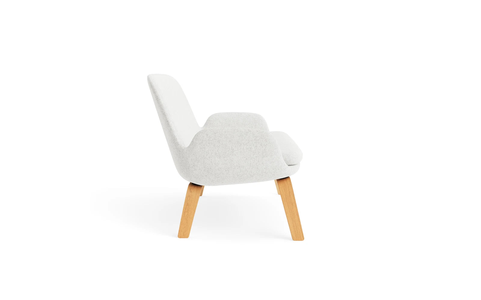 Stilvolles 2er Sofa Era von Normann Copenhagen, gefertigt aus Eiche und hochwertigem Hallingdal-Stoff, ideal für zeitgemäße Wohnräume.