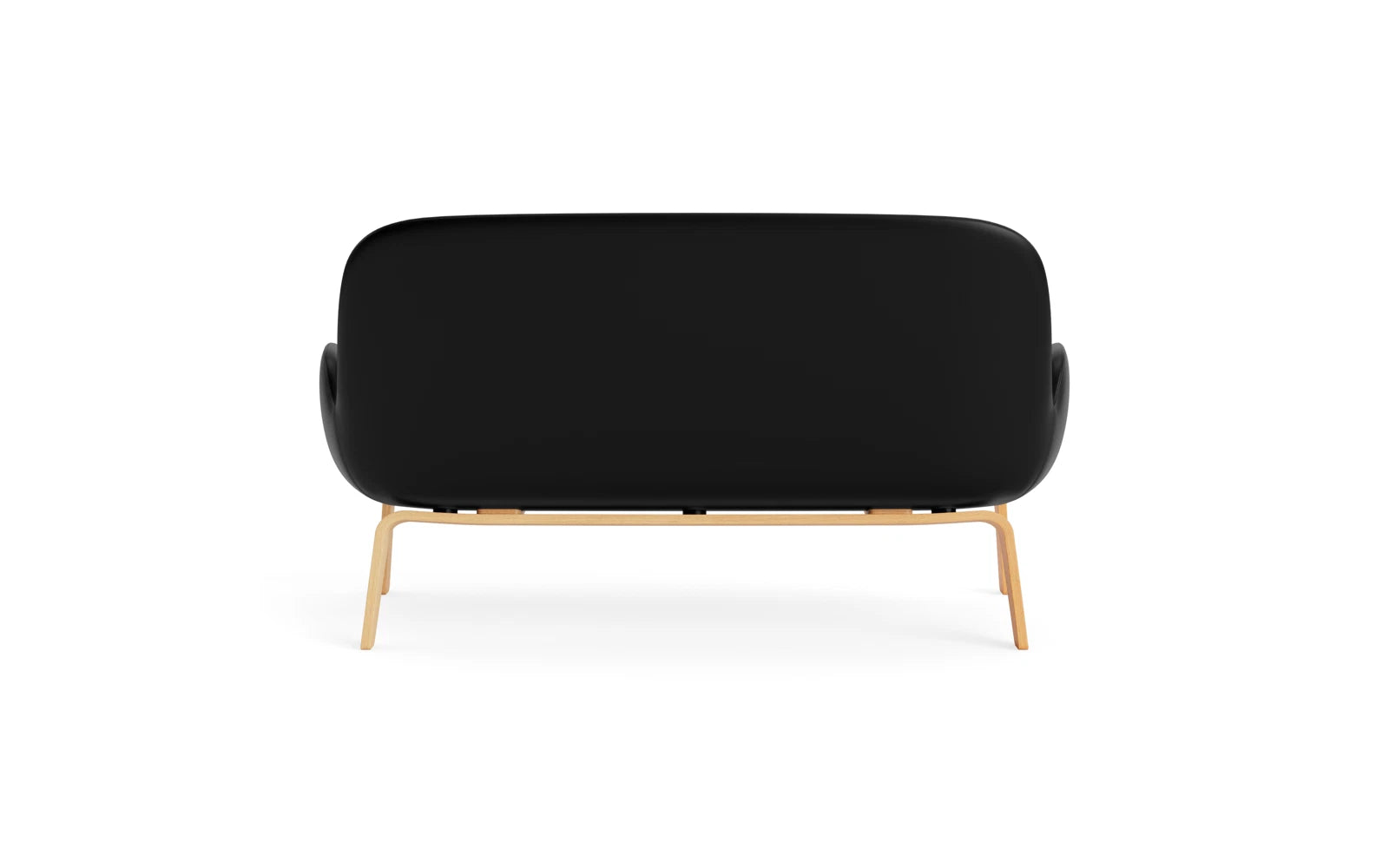 Entdecken Sie das Era Sofa Eiche Ultra von Normann Copenhagen – ein stilvolles 2er Sofa, das modernes Design und hohen Sitzkomfort bietet.