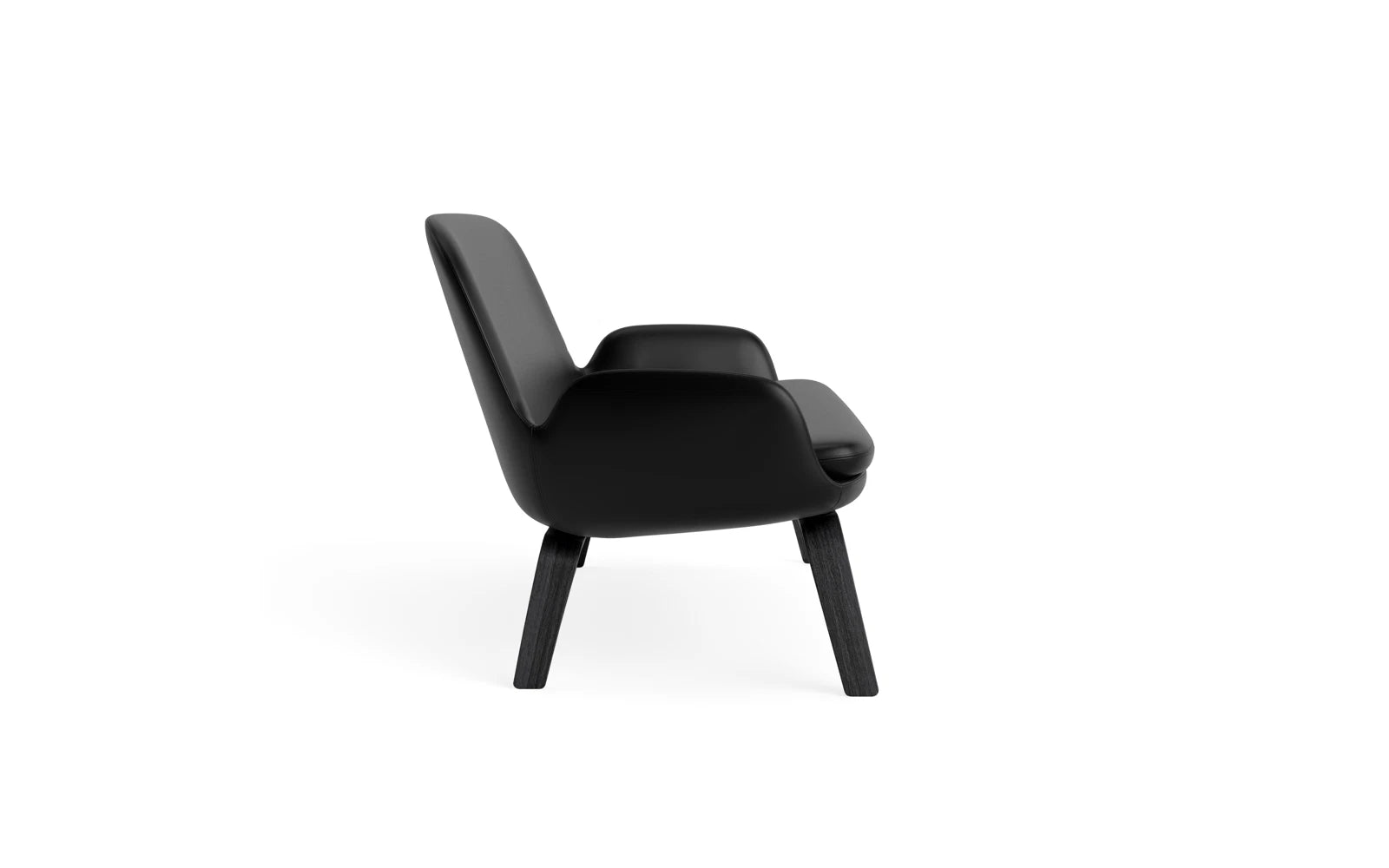 Modernes 2er Sofa Era von Normann Copenhagen, gefertigt aus schwarzer Eiche Ultra – ideal für stilvolle Wohnräume.
