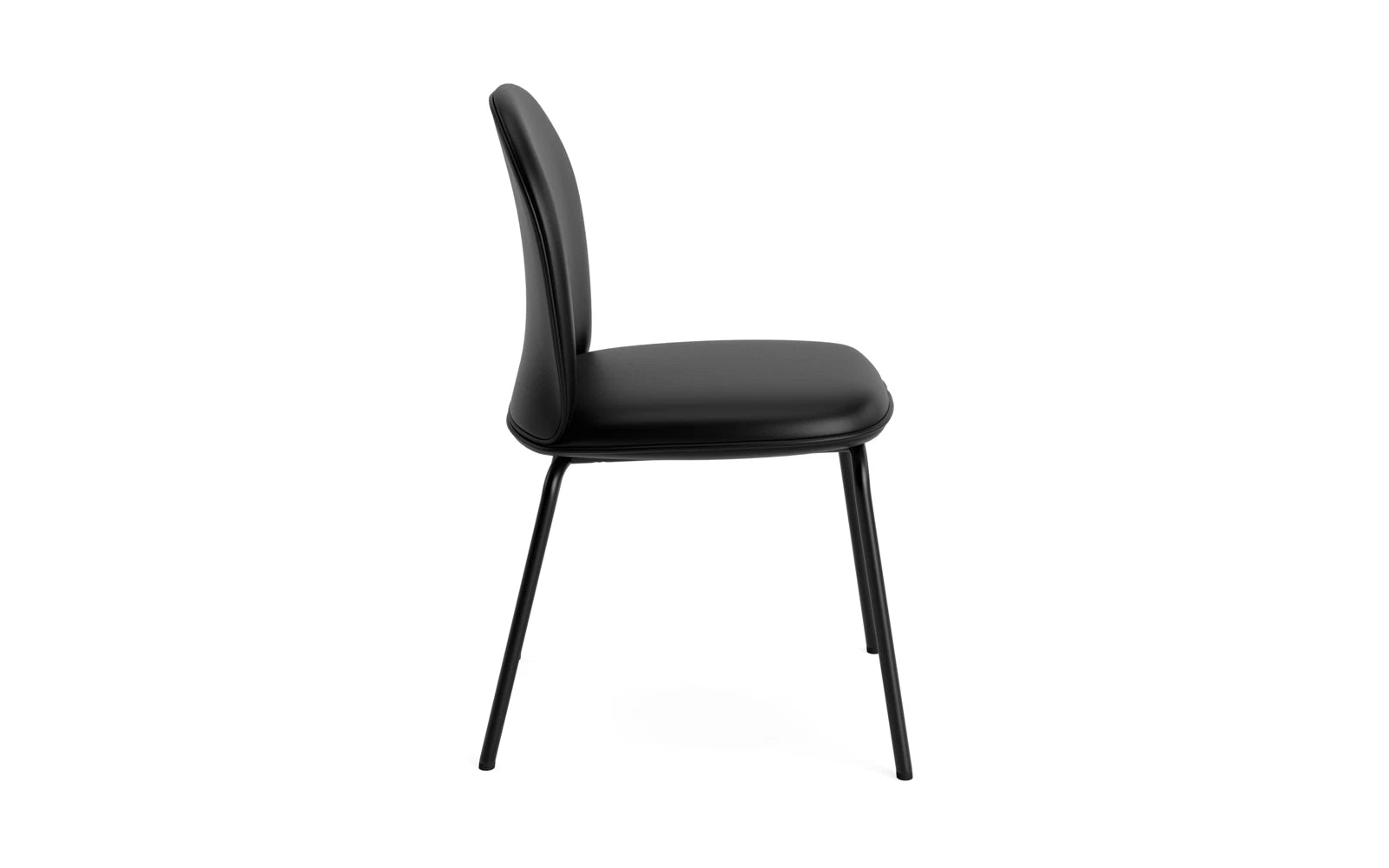 Eleganter Ace Stuhl von Normann Copenhagen, mit schwarzer Polsterung und robusten Stahlbeinen, ideal für zeitgemäße Inneneinrichtungen.
