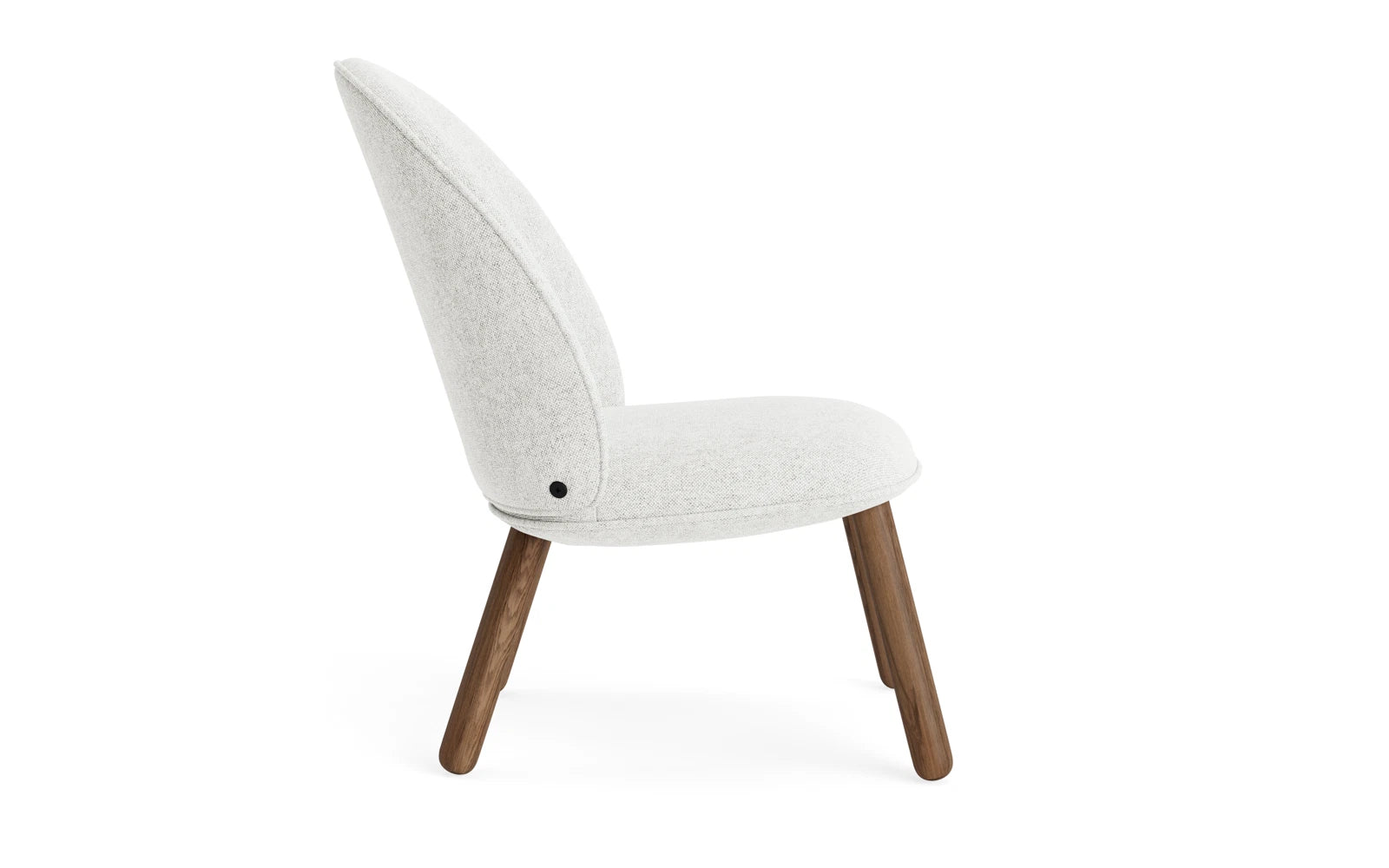 Stilvoller Ace Lounge-Sessel aus gebeizter Eiche, bezogen mit hochwertigem Hallingdal-Stoff, perfekt für zeitgemäße Inneneinrichtungen.
