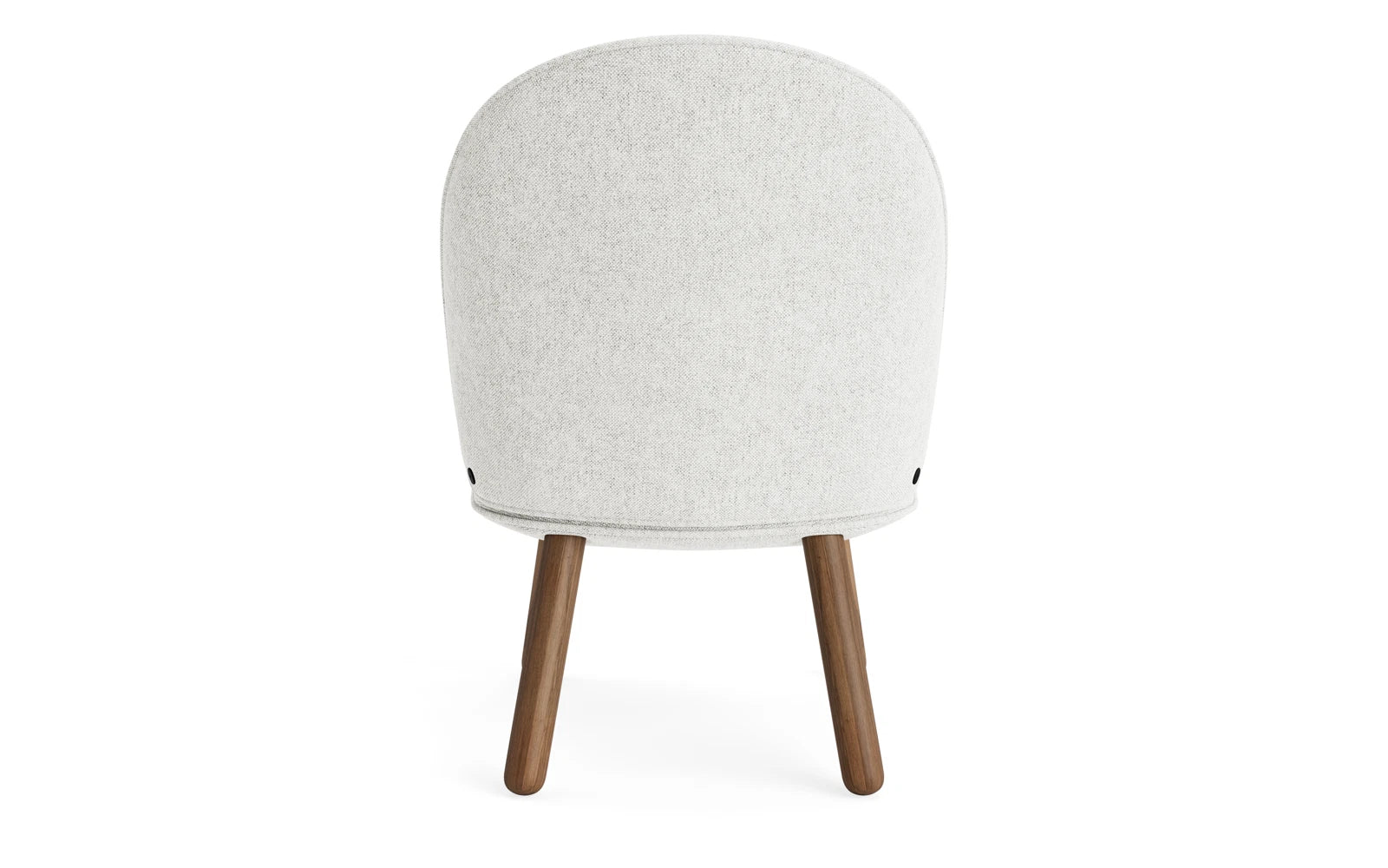 Eleganter Ace Lounge-Sessel aus gebeizter Eiche, bezogen mit hochwertigem Hallingdal-Stoff – ideal für stilvolle Entspannung.
