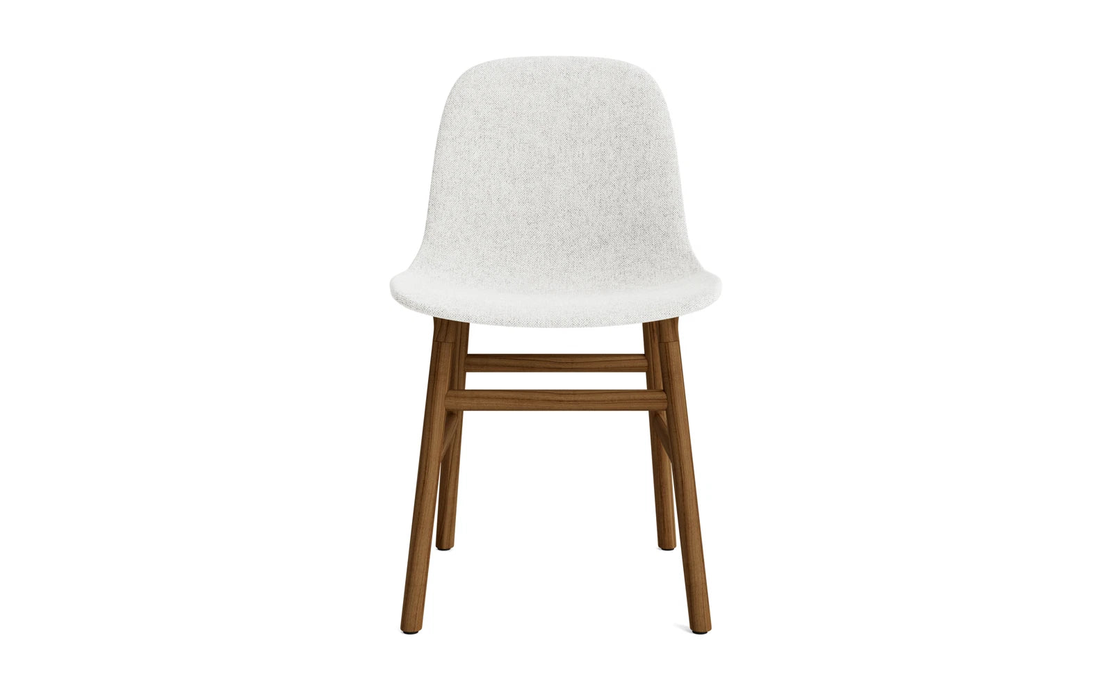 Der Form Stuhl von Normann Copenhagen vereint modernes Design mit hochwertiger Hallingdal-Polsterung und edlem Walnuss-Finish.